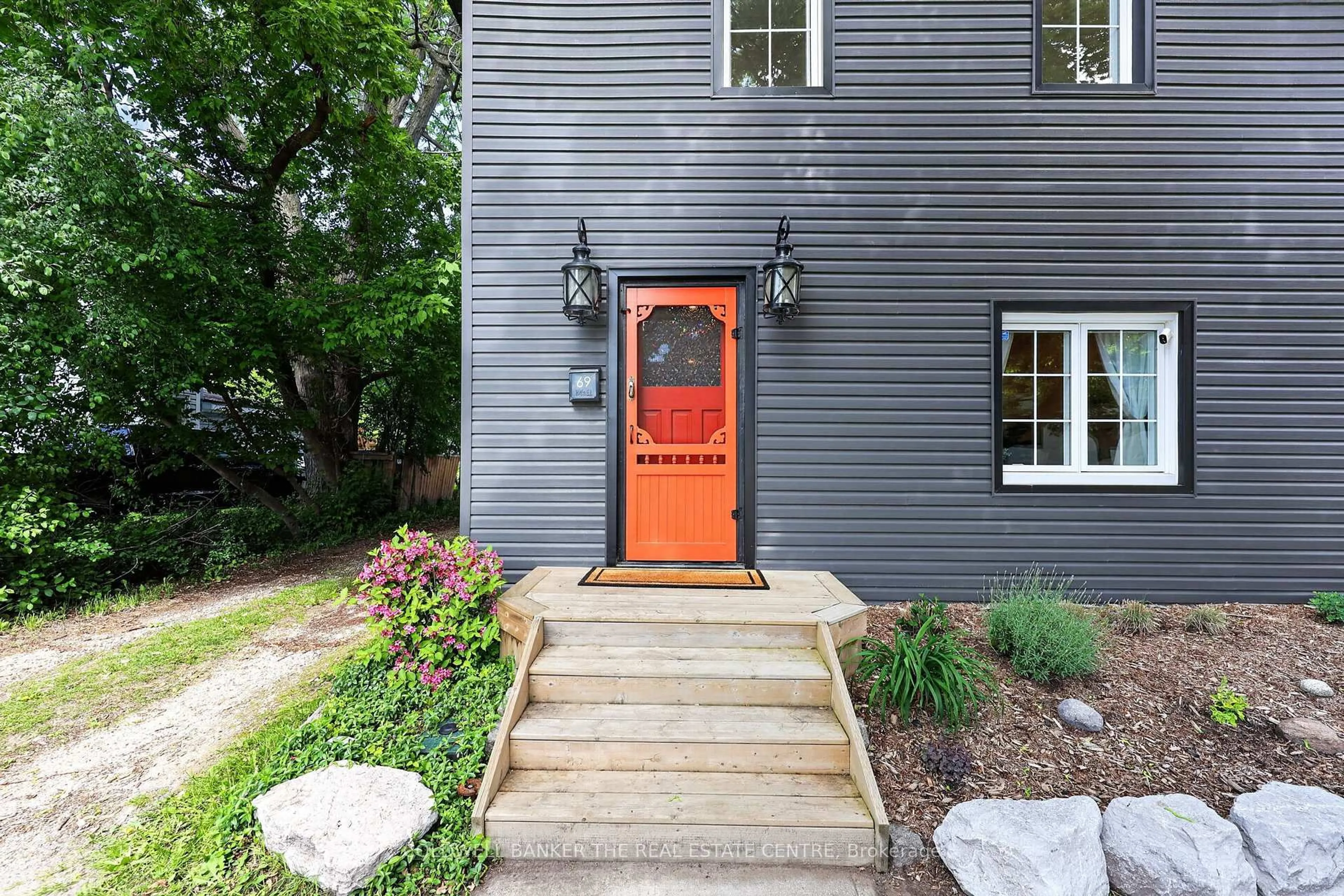Unknown for 69 Beech St, Collingwood Ontario L9Y 2T1
