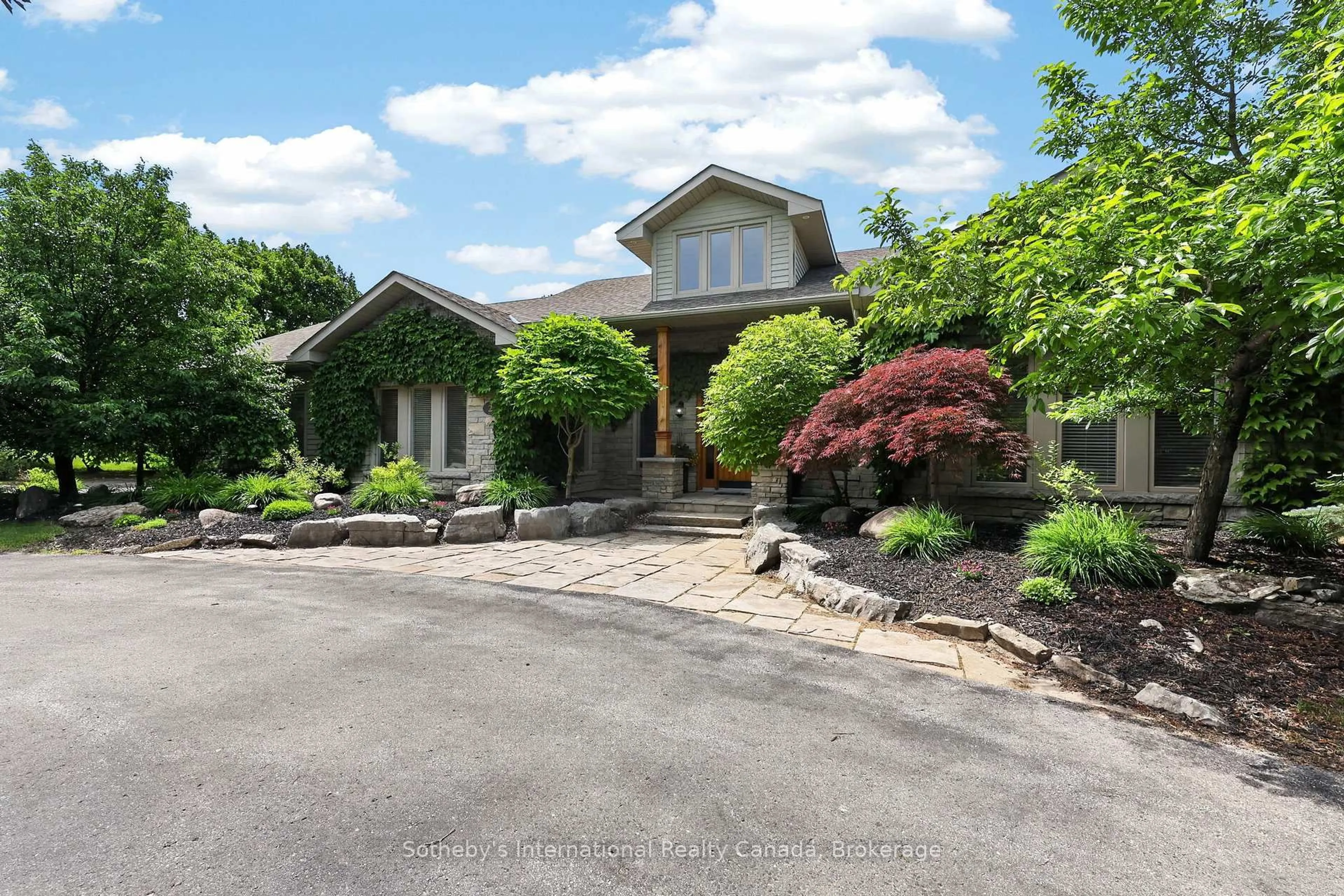 Unknown for 2 Evergreen Rd, Collingwood Ontario L9Y 5A8