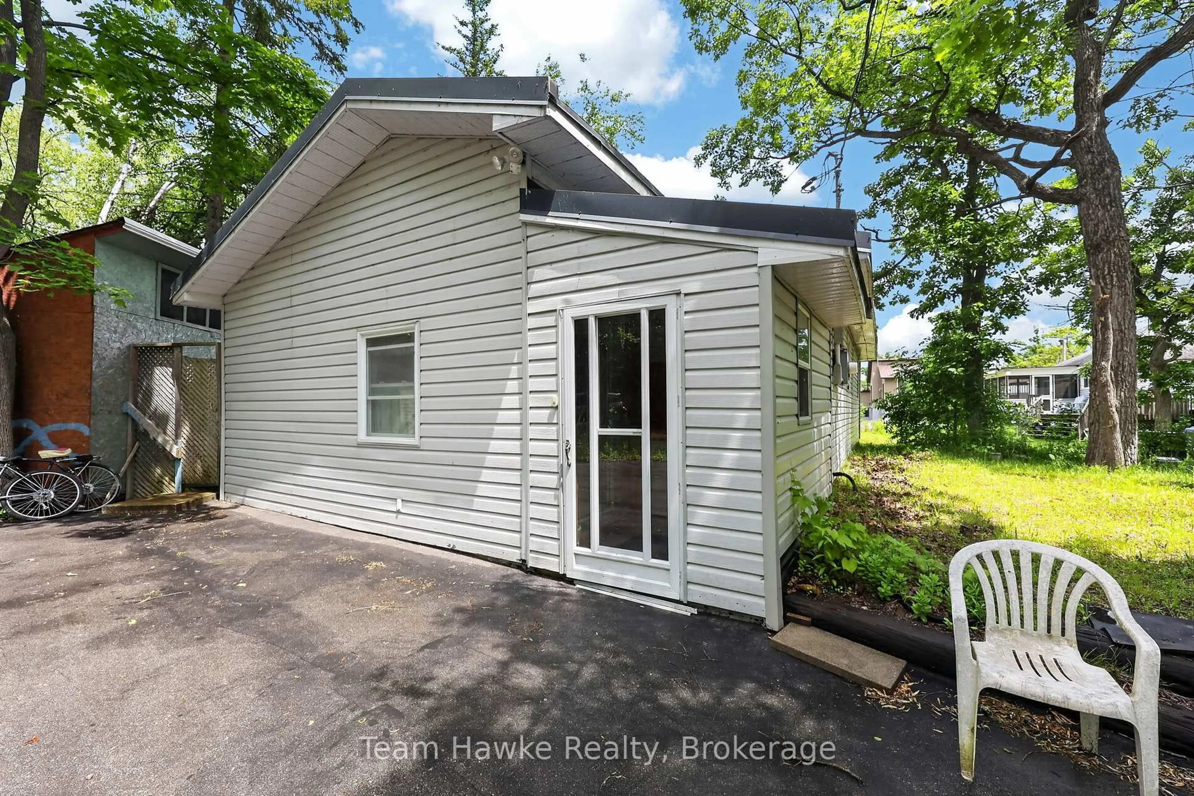 Unknown for 32 Long Point Rd, Tay Ontario L0K 2C0
