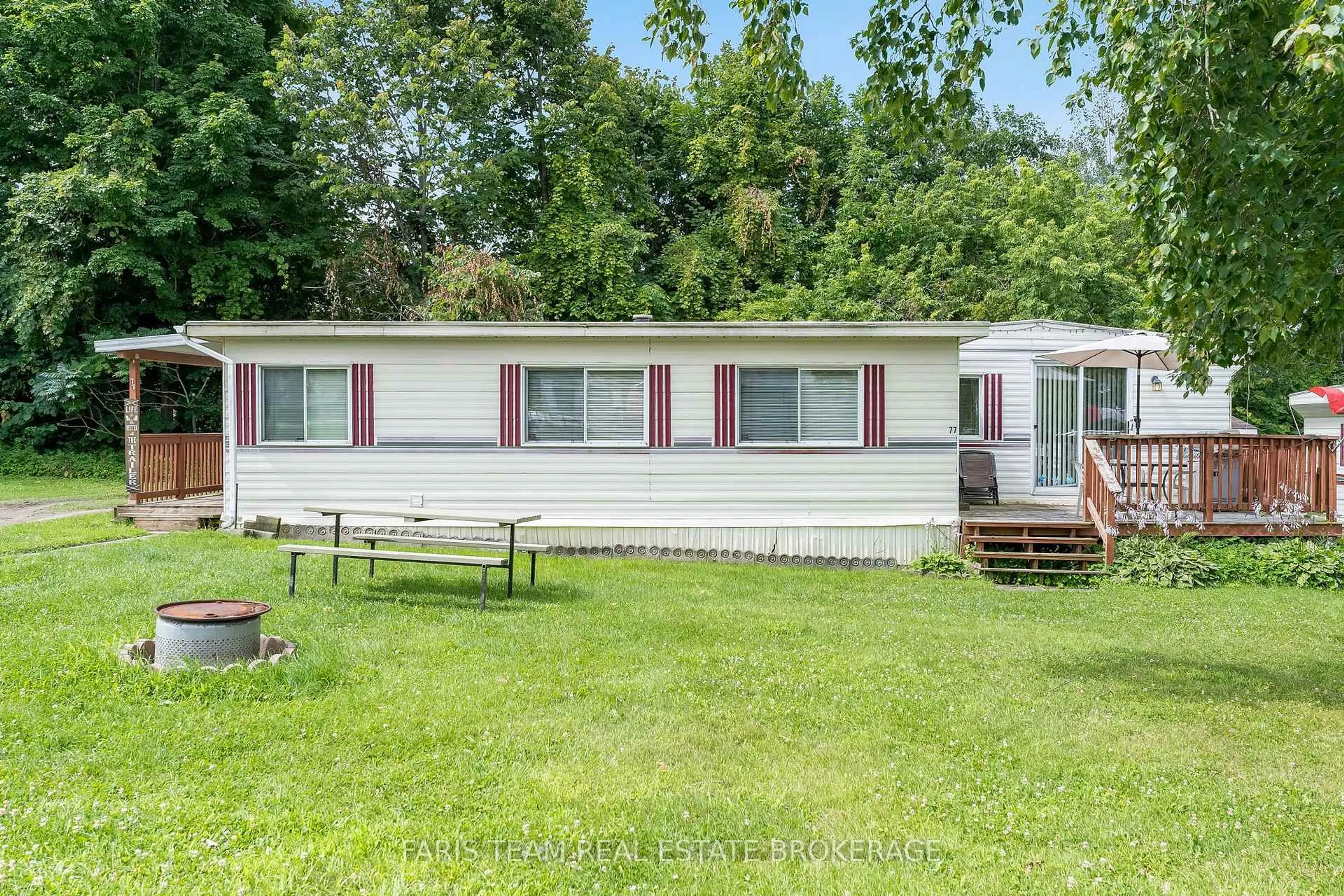 Home with vinyl exterior material, unknown for 77 Stans Circ, Midland Ontario L4R 0B8
