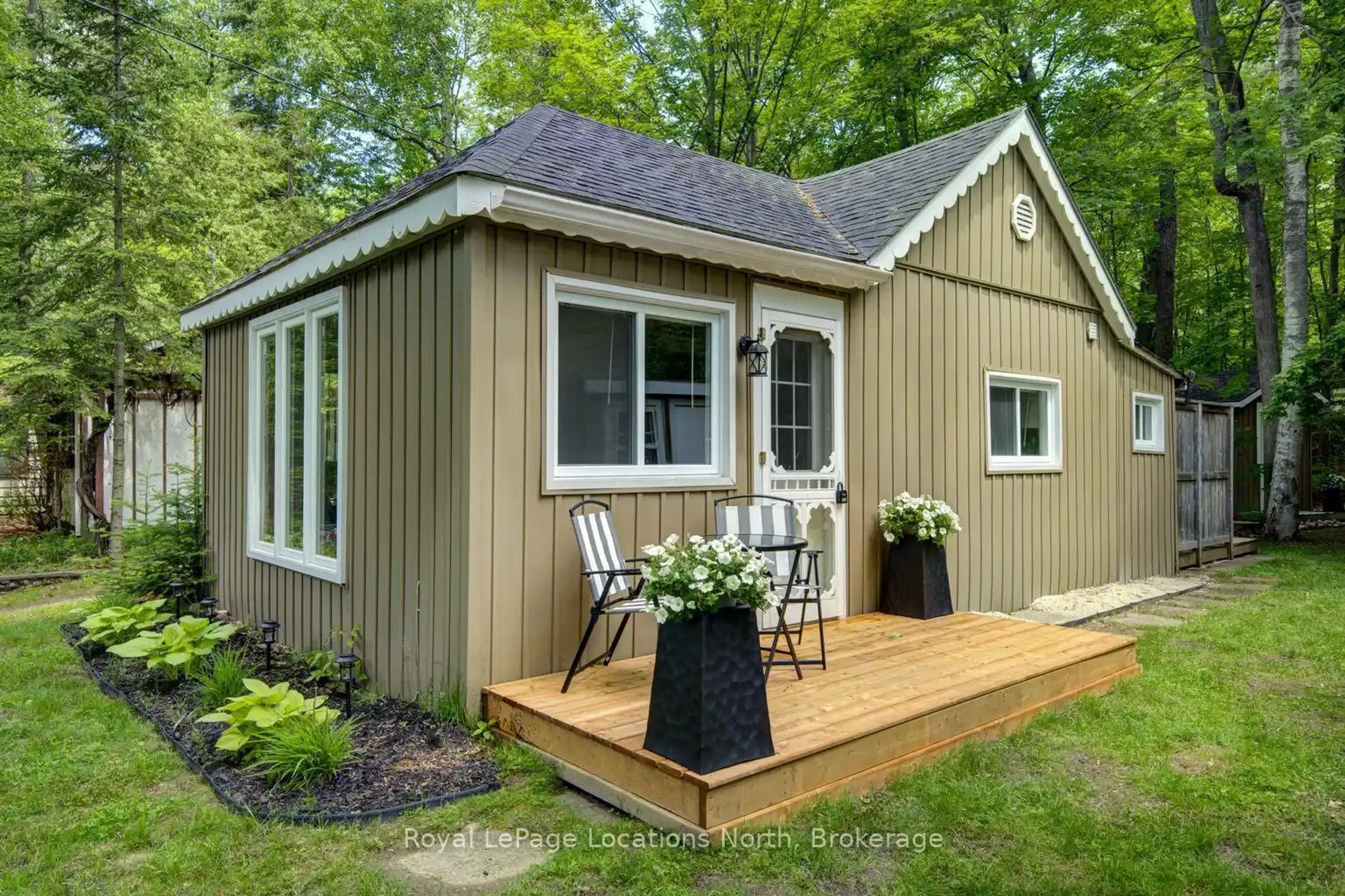 Shed for 1955 Tiny Beaches Rd, Tiny Ontario L0L 1P1