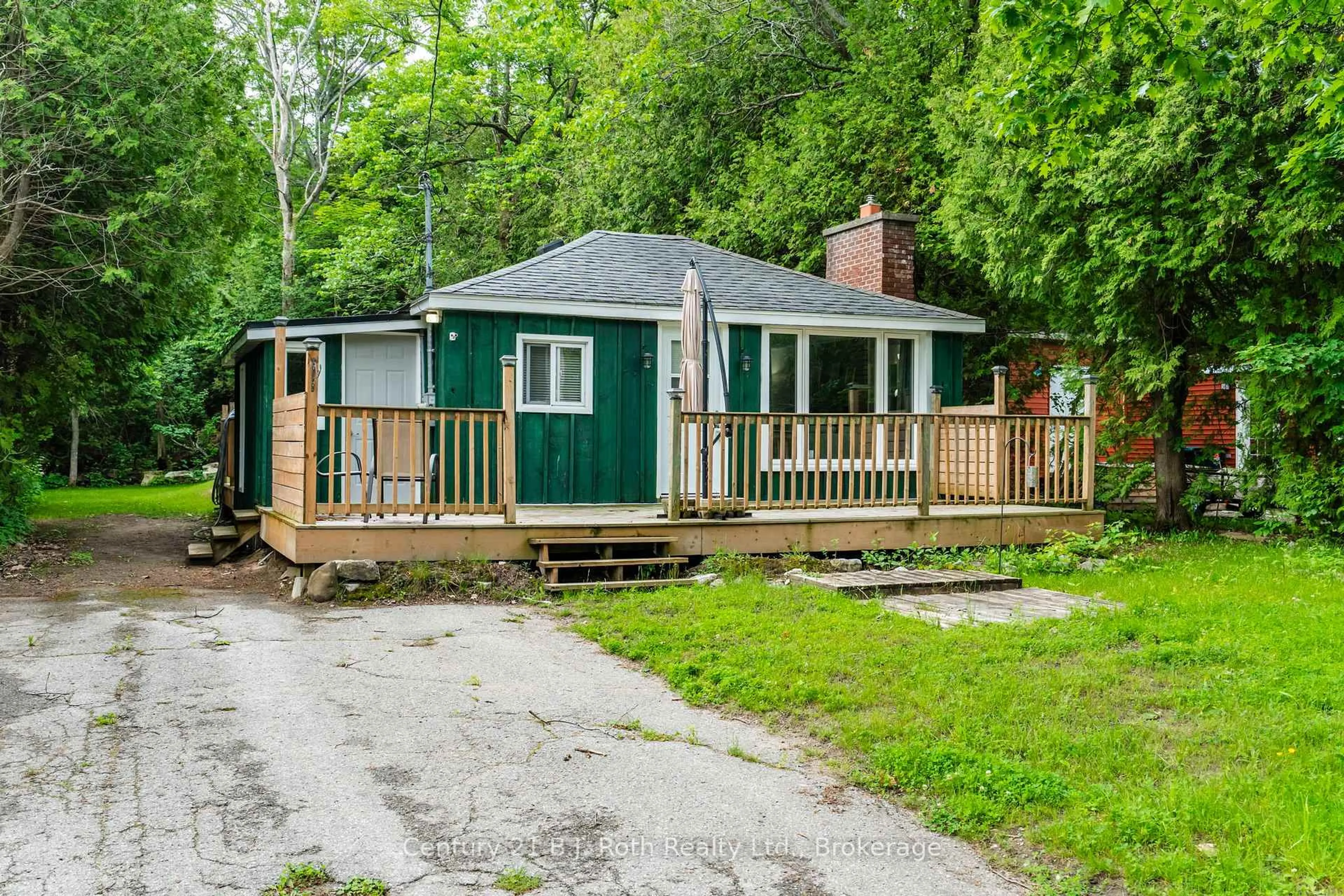 Unknown for 23 Earldom Blvd, Tay Ontario L0K 1R0