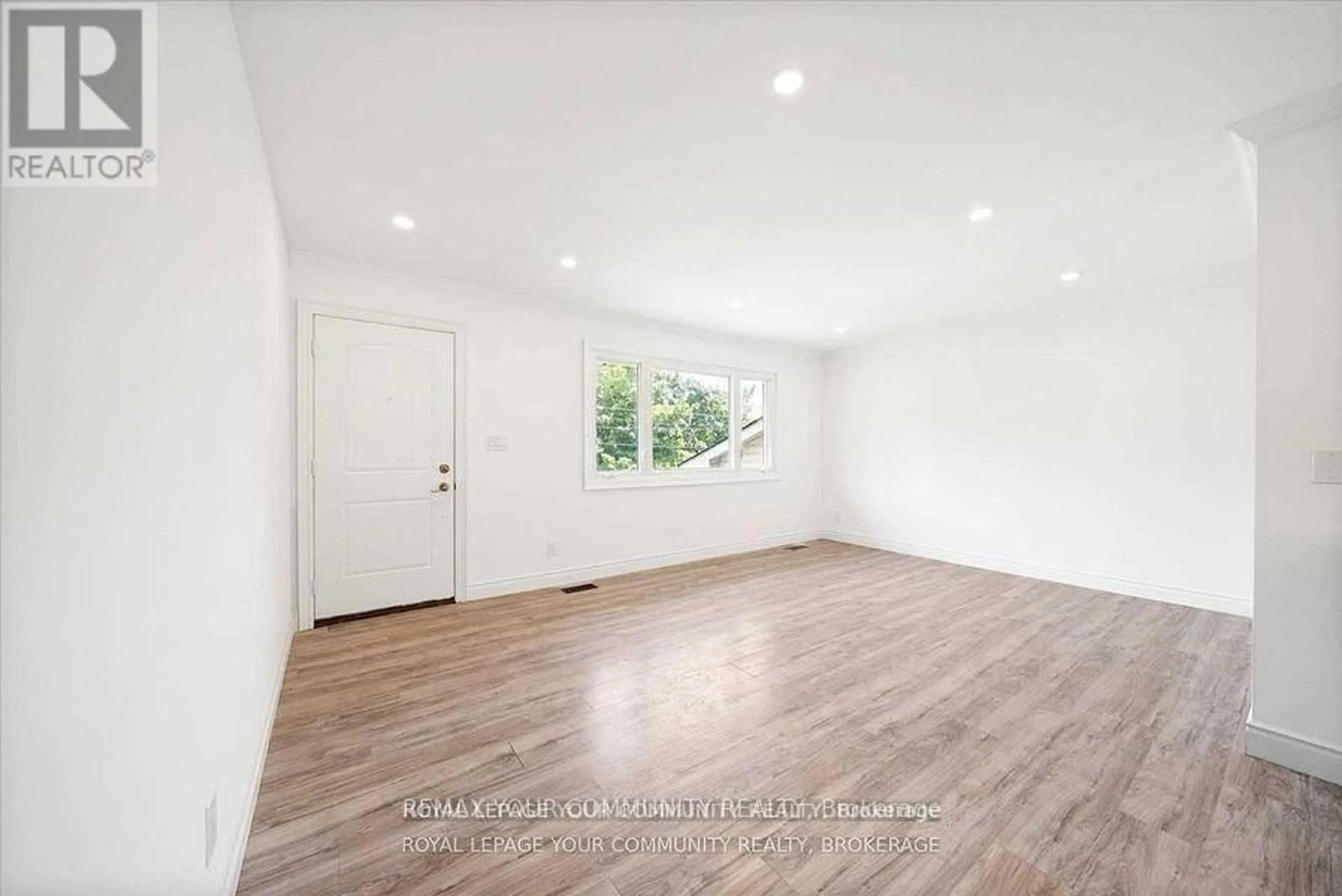 A pic of a room for 93 Westmount Dr, Orillia Ontario L3V 6E2