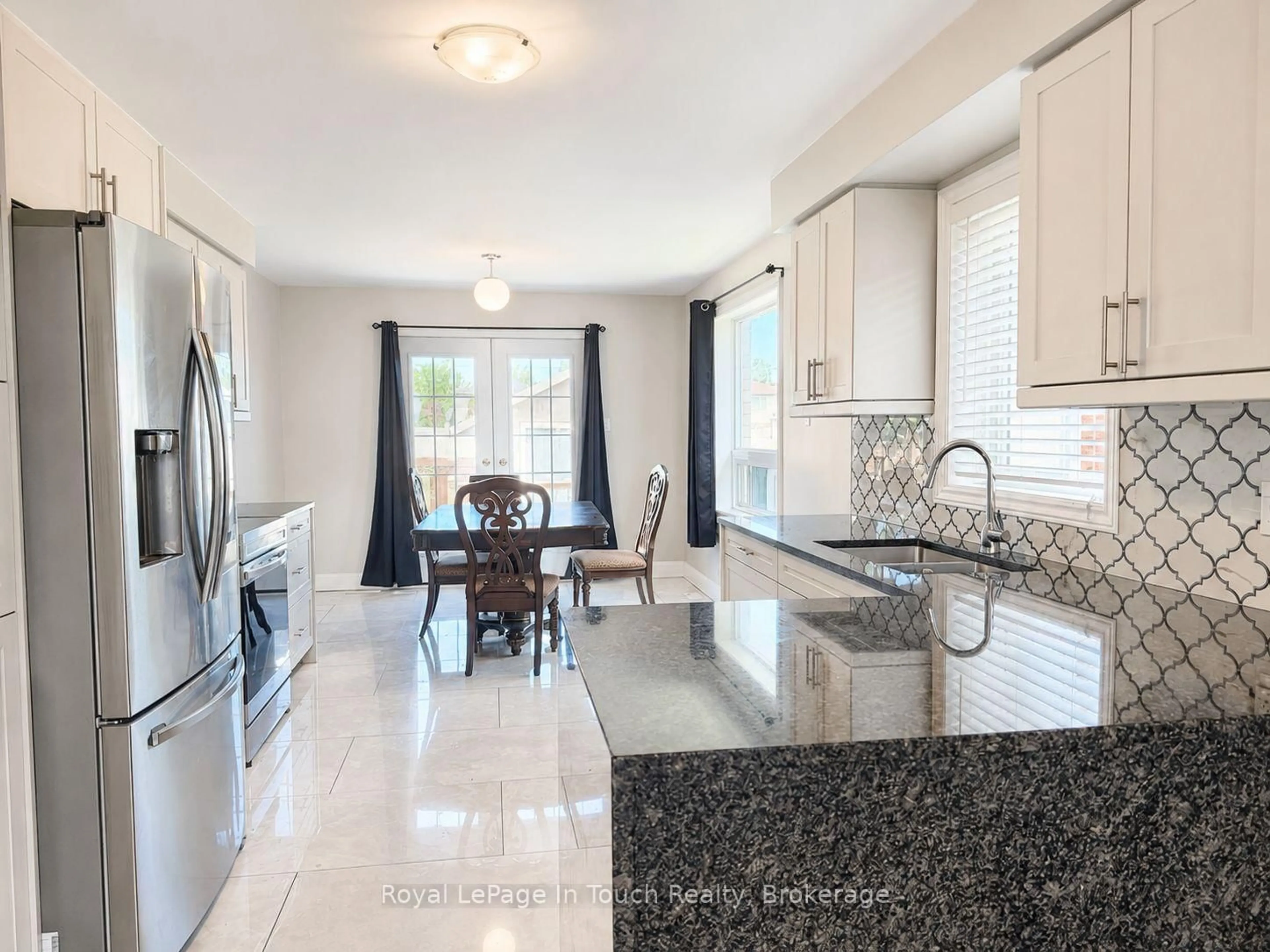 Open concept kitchen, ceramic/tile floor for 4 Danielle Cres, Barrie Ontario L4N 0Y6
