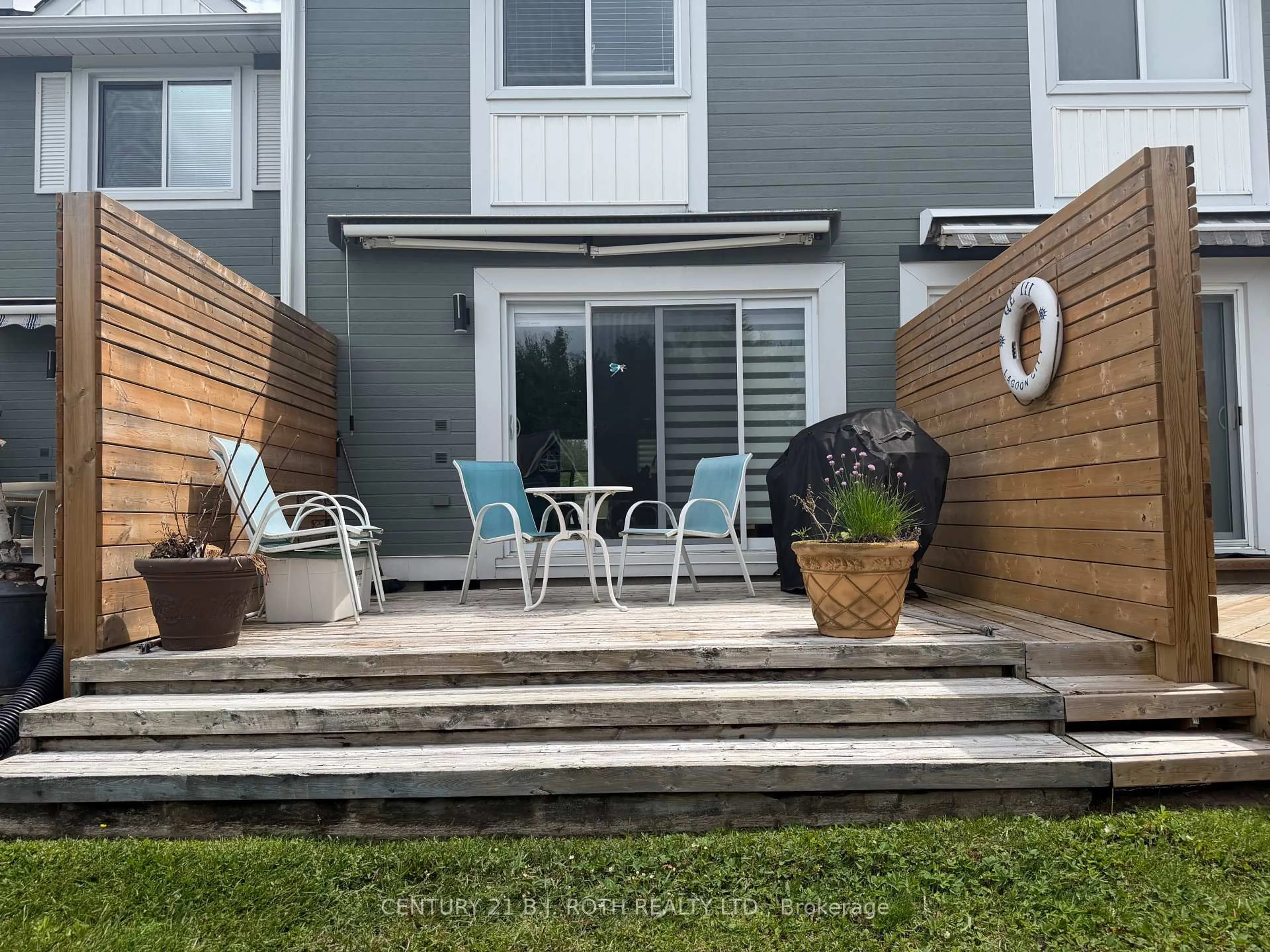 Patio, unknown for 2 Laguna Pkwy #2, Ramara Ontario L0K 1B0