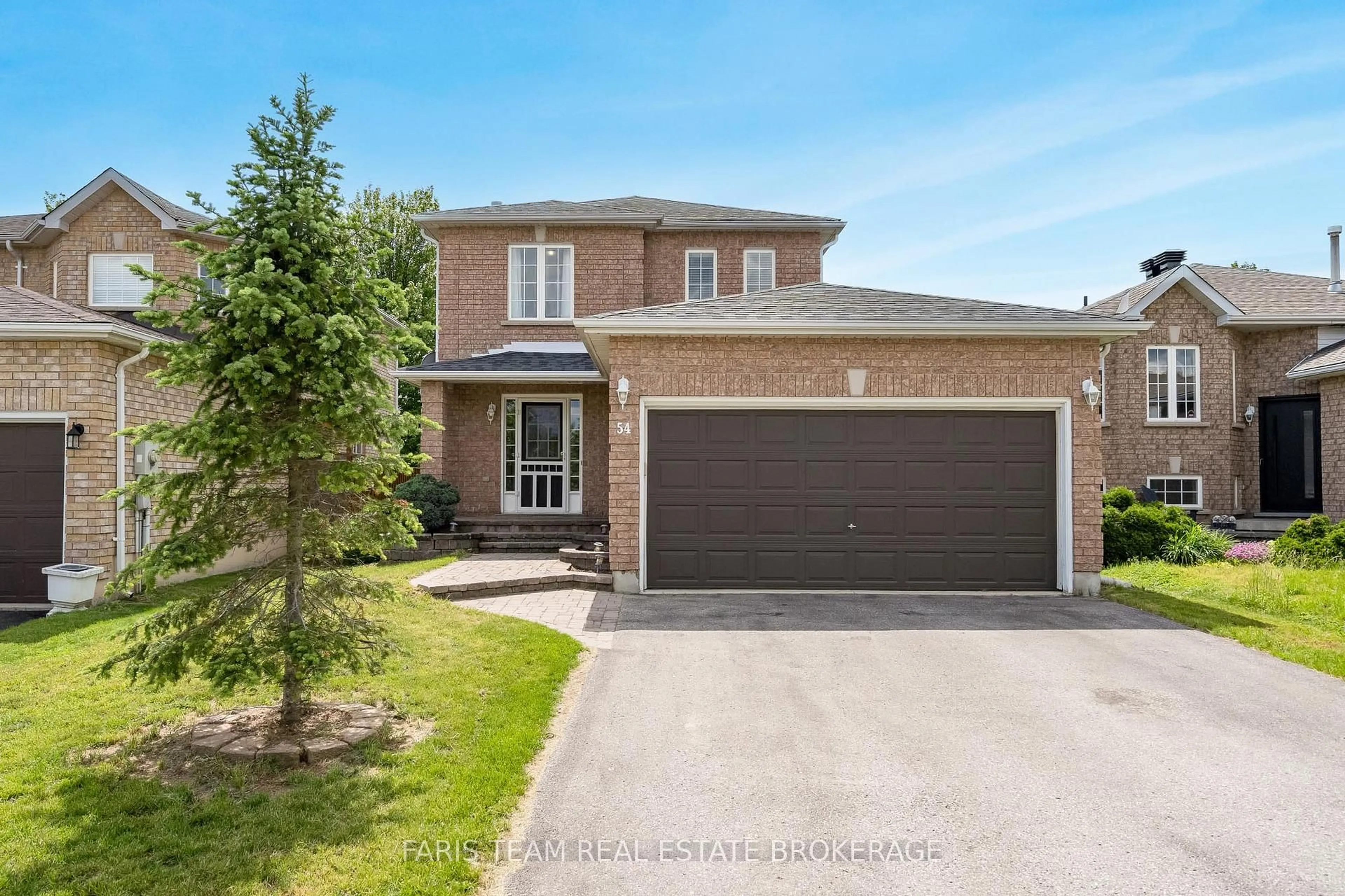 Home with brick exterior material, street for 54 Bird St, Barrie Ontario L4N 0X4