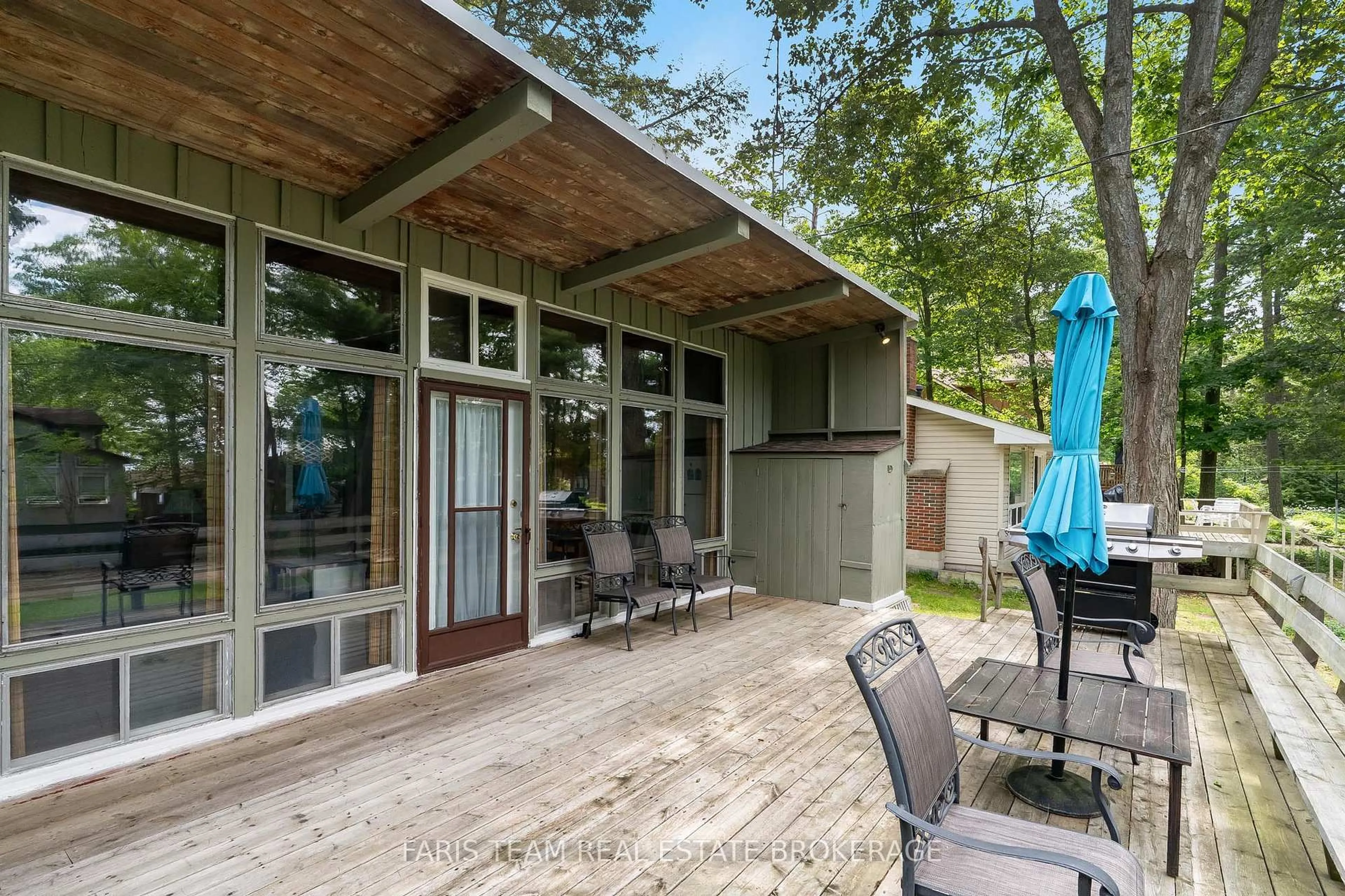 Patio, unknown for 34 Quesnelle Dr, Tiny Ontario L9M 0N3
