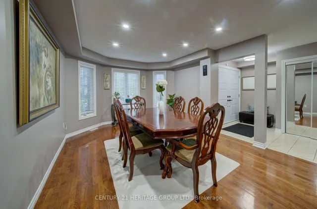 11 Maple Crown Terr, Barrie 5