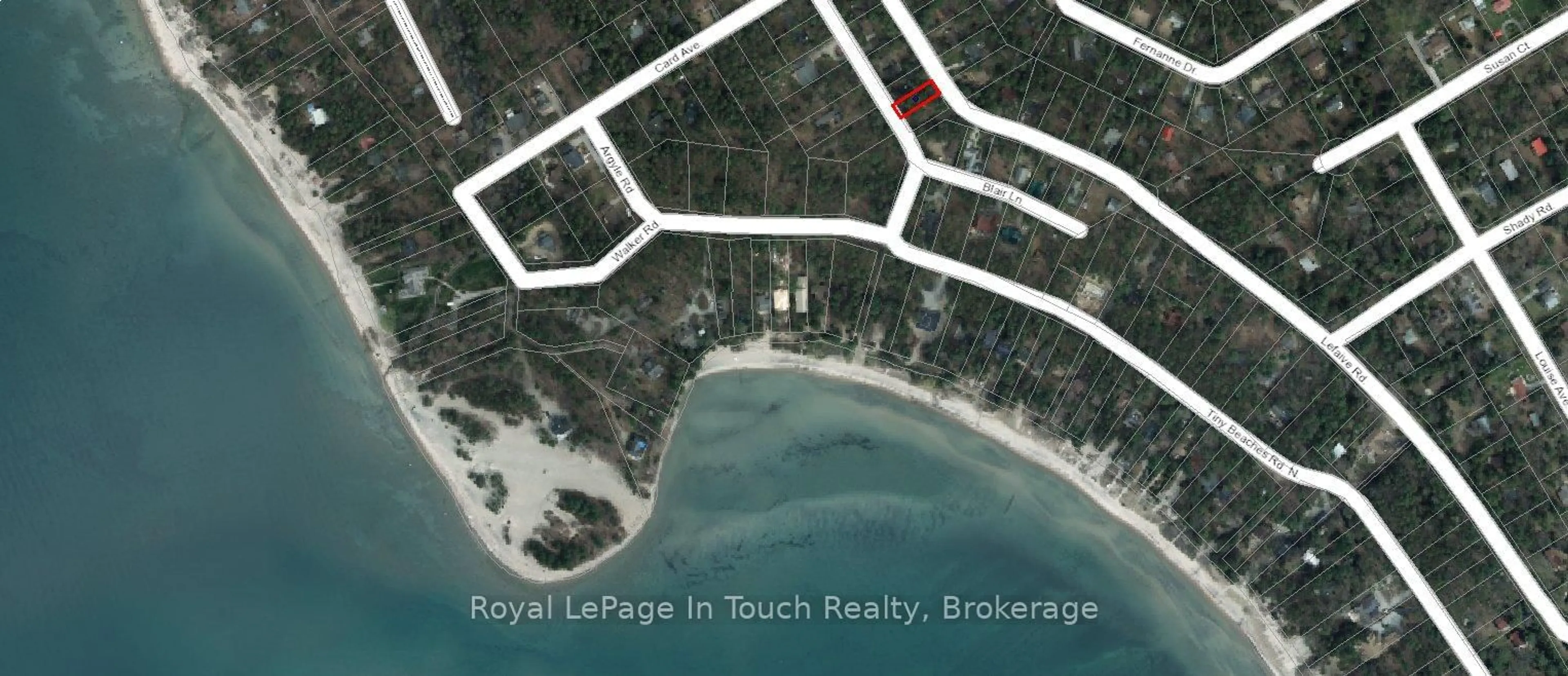 Blurry image for 327 Tiny Beaches Rd, Tiny Ontario L9M 1R3
