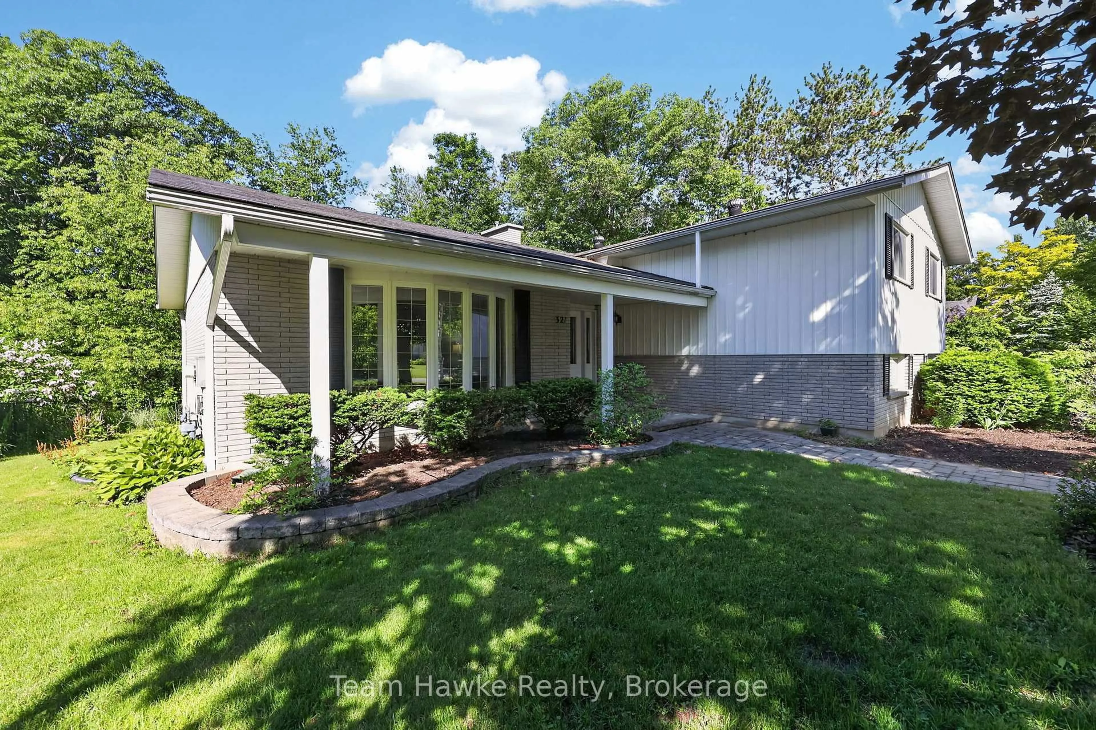 Unknown for 321 Glenbrook Dr, Midland Ontario L4R 5G4