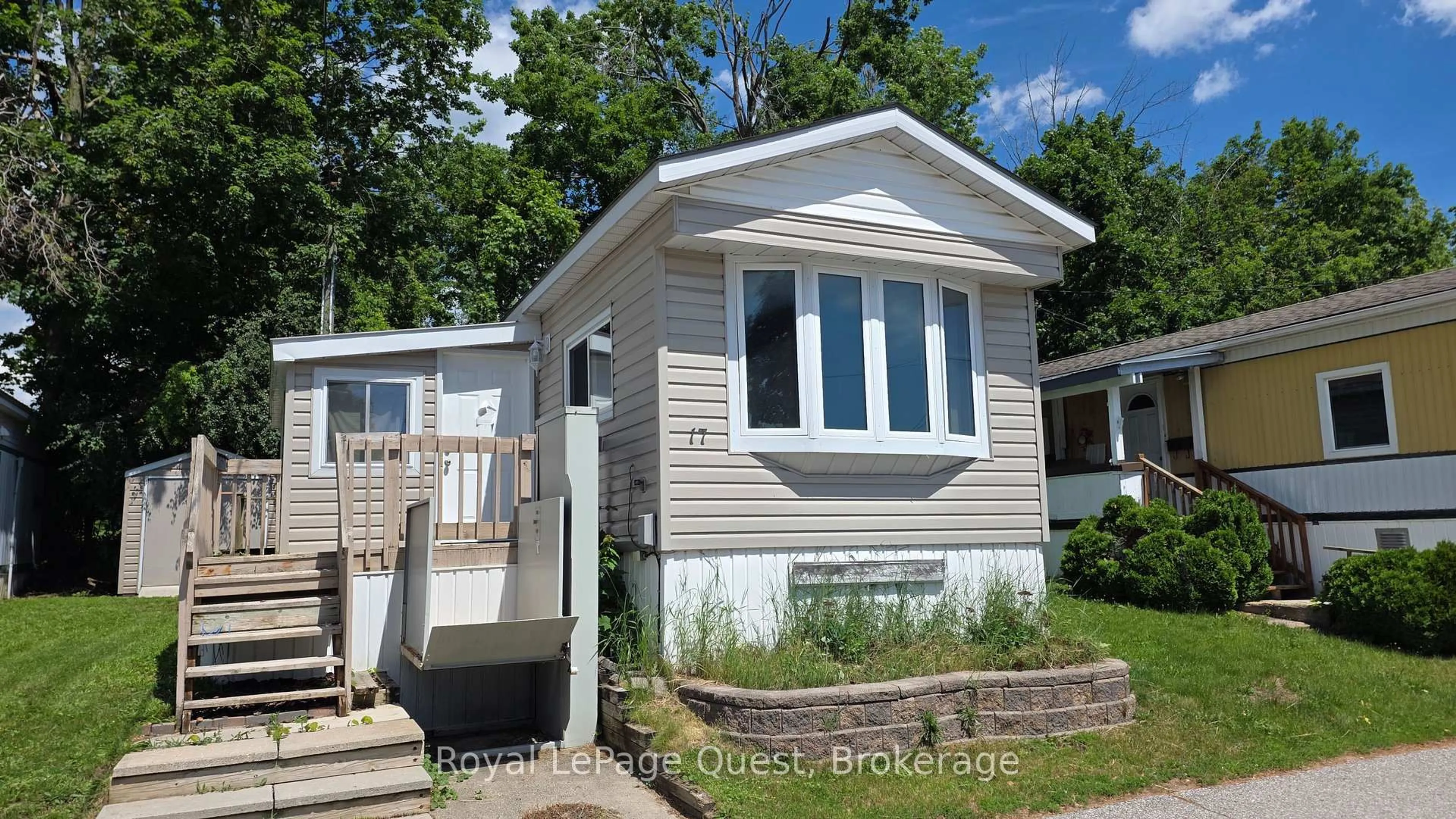 Home with vinyl exterior material, street for 26 DUNN Ave #17, Orillia Ontario L3V 2N9
