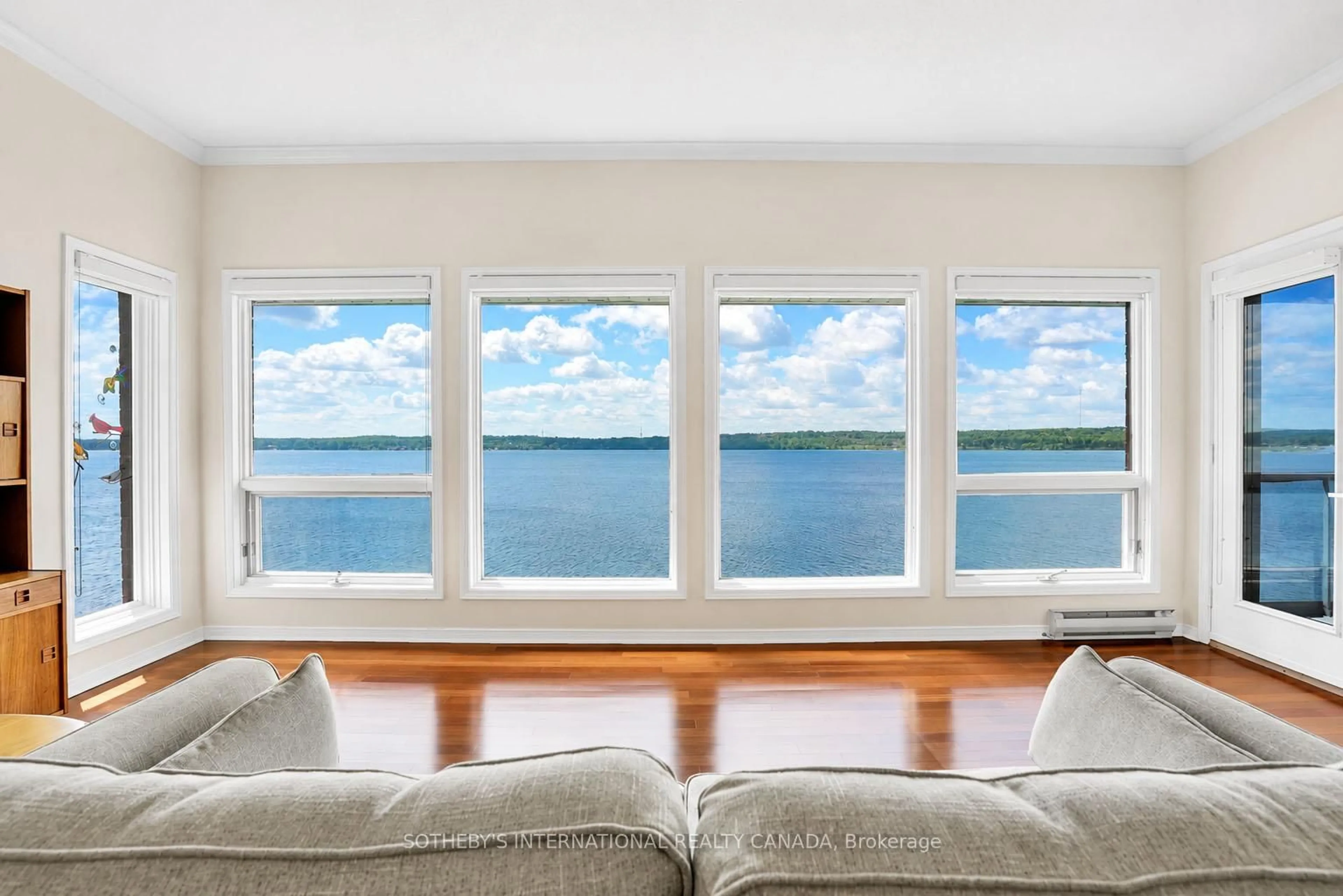 Unknown for 21 Kempenfelt Dr #303, Barrie Ontario L4M 1B8