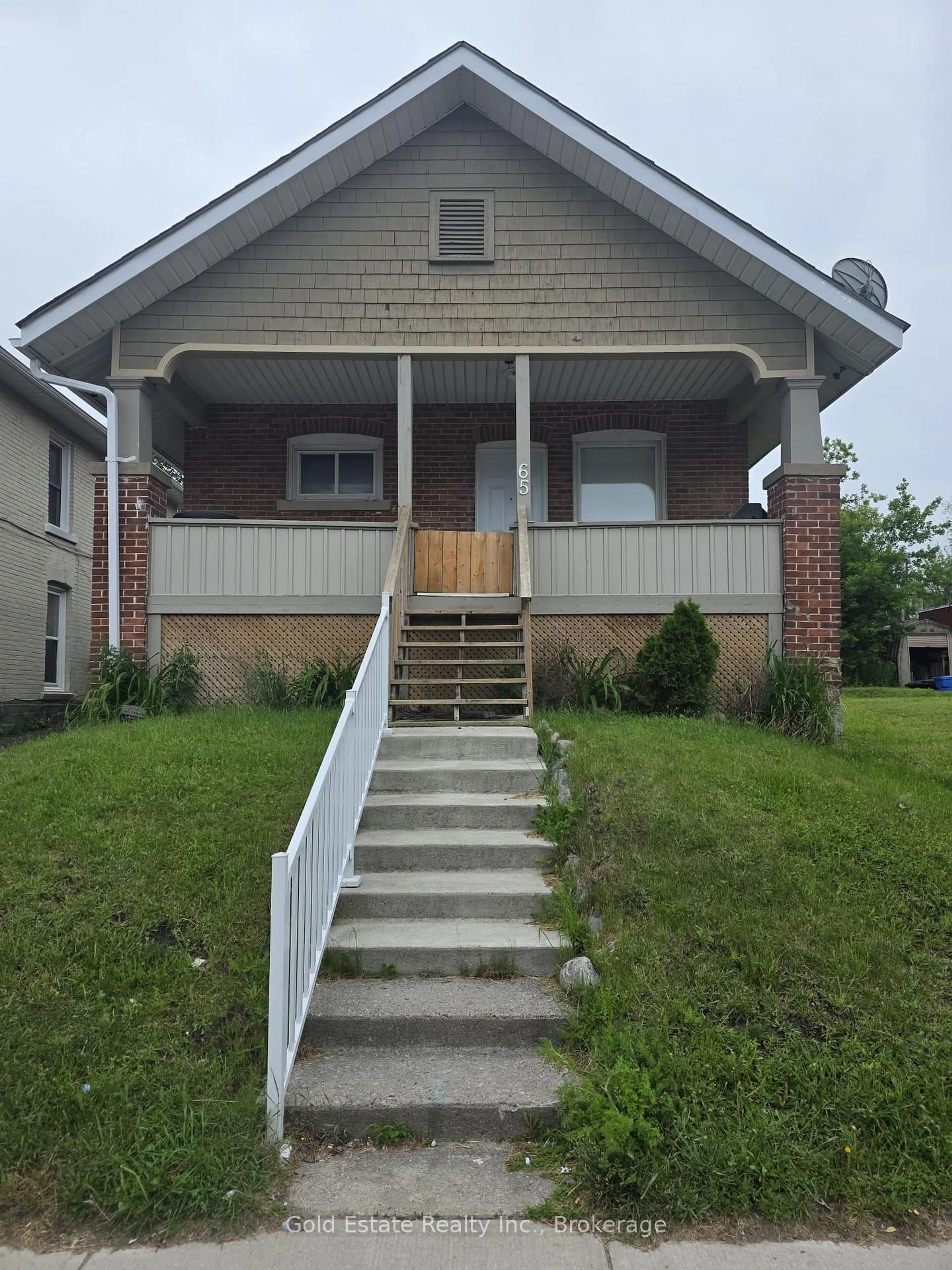 Unknown for 65 Front St, Orillia Ontario L3V 4S2