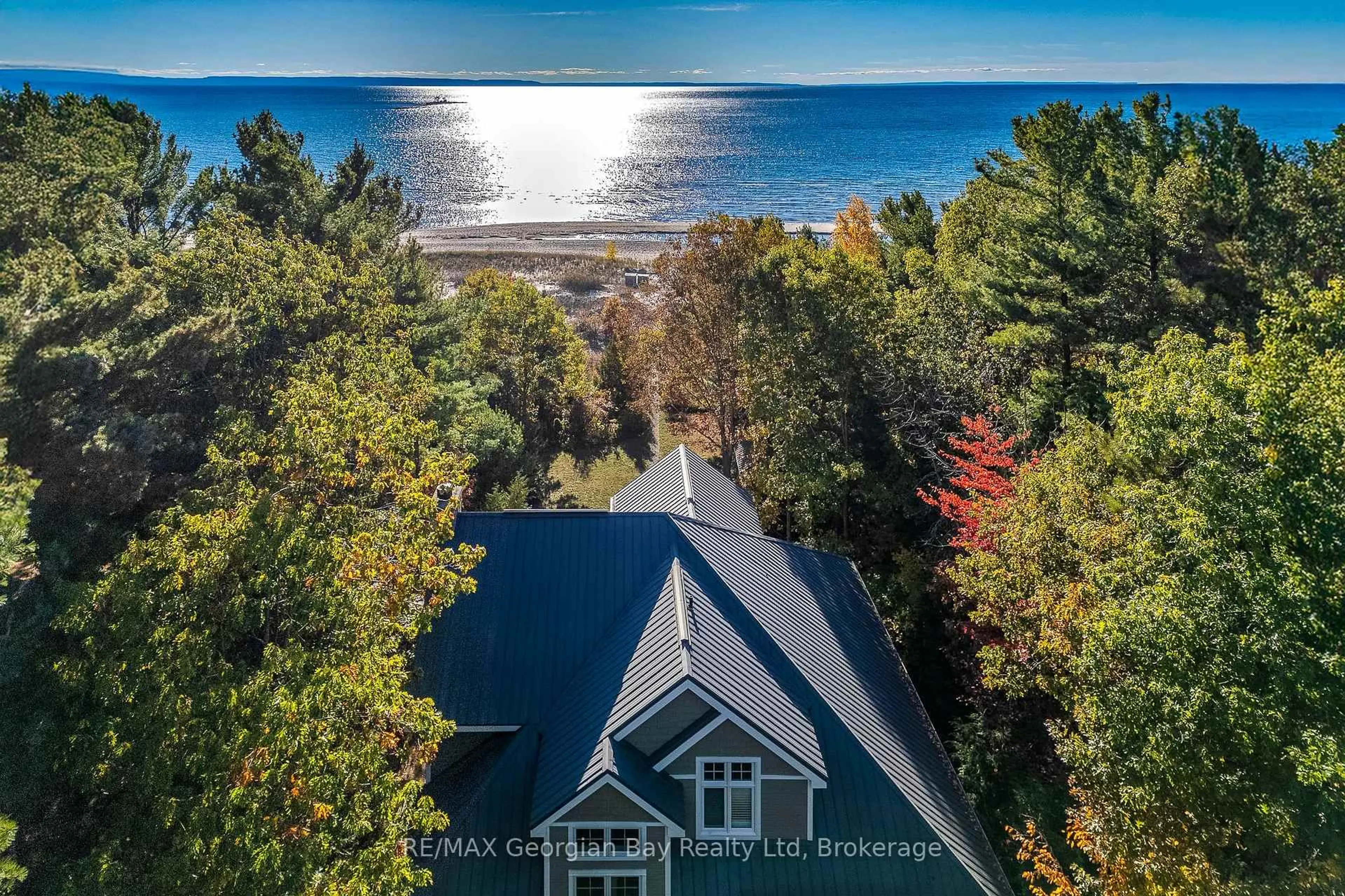 A pic from outside/outdoor area/front of a property/back of a property/a pic from drone, water/lake/river/ocean view for 86 Nottawaga Dr, Tiny Ontario L0L 2J0