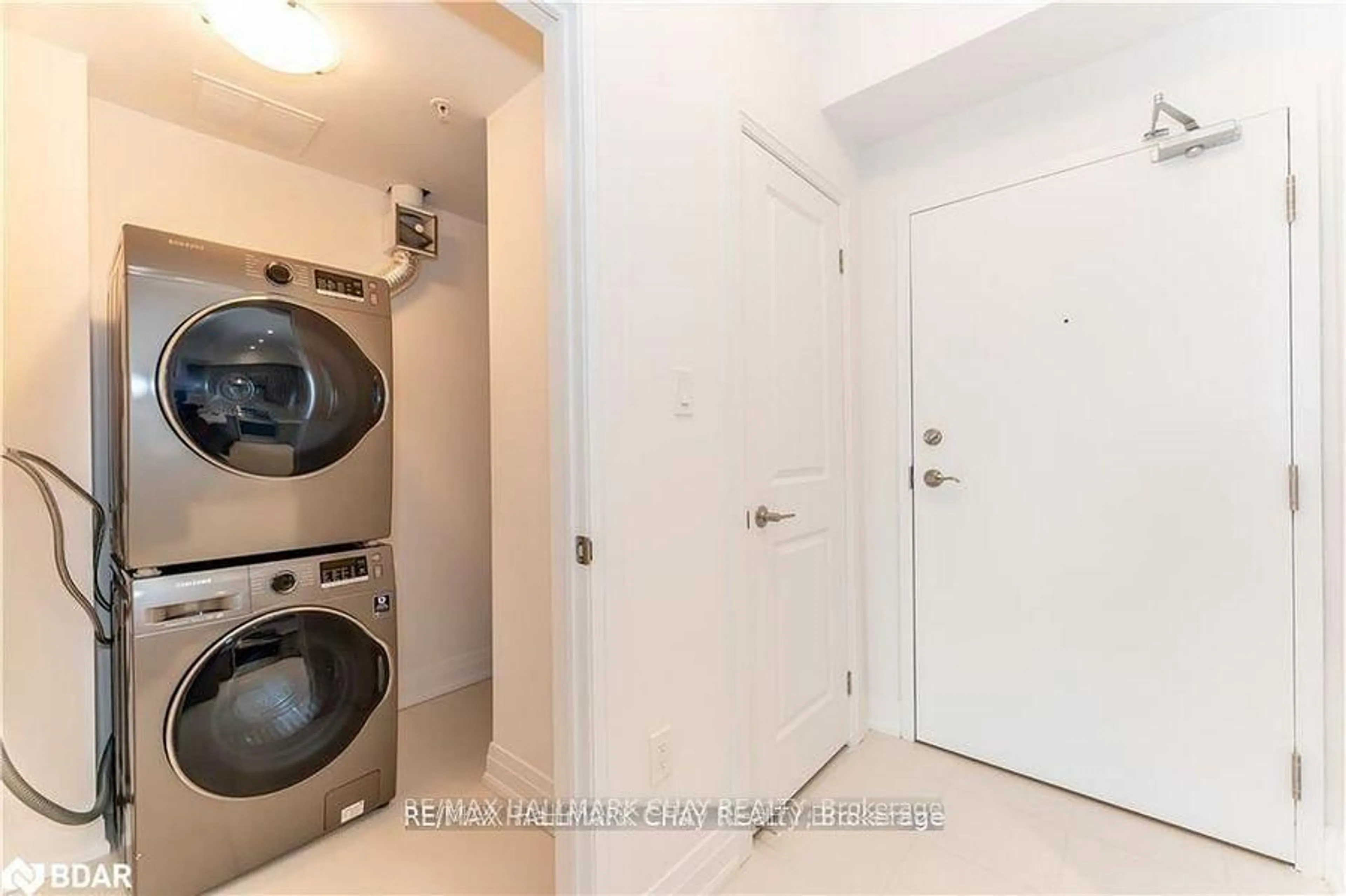 Laundry room for 302 Essa Rd #505, Barrie Ontario L9J 0H3