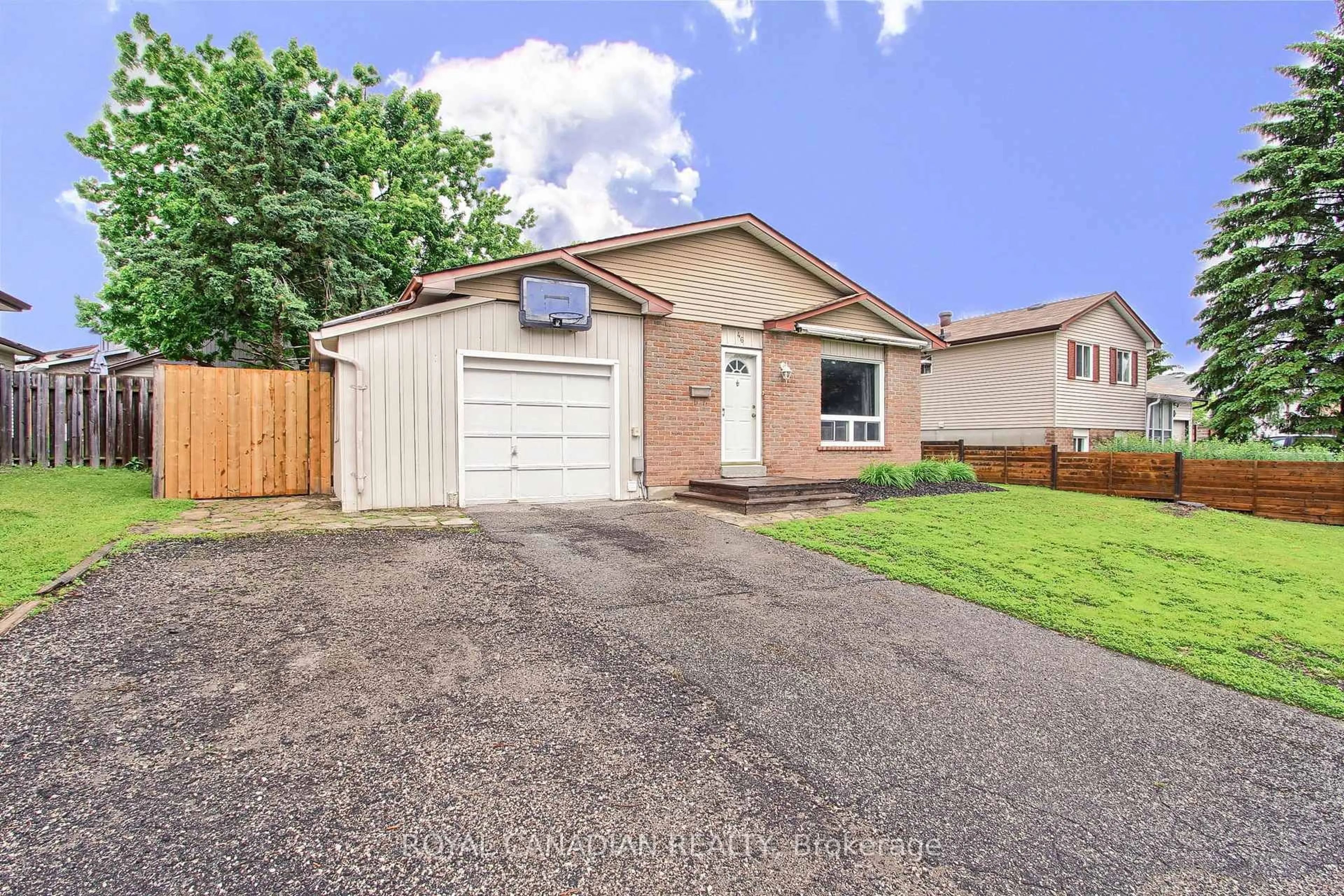 Unknown for 46 Austen Lane, Barrie Ontario L4N 5C7