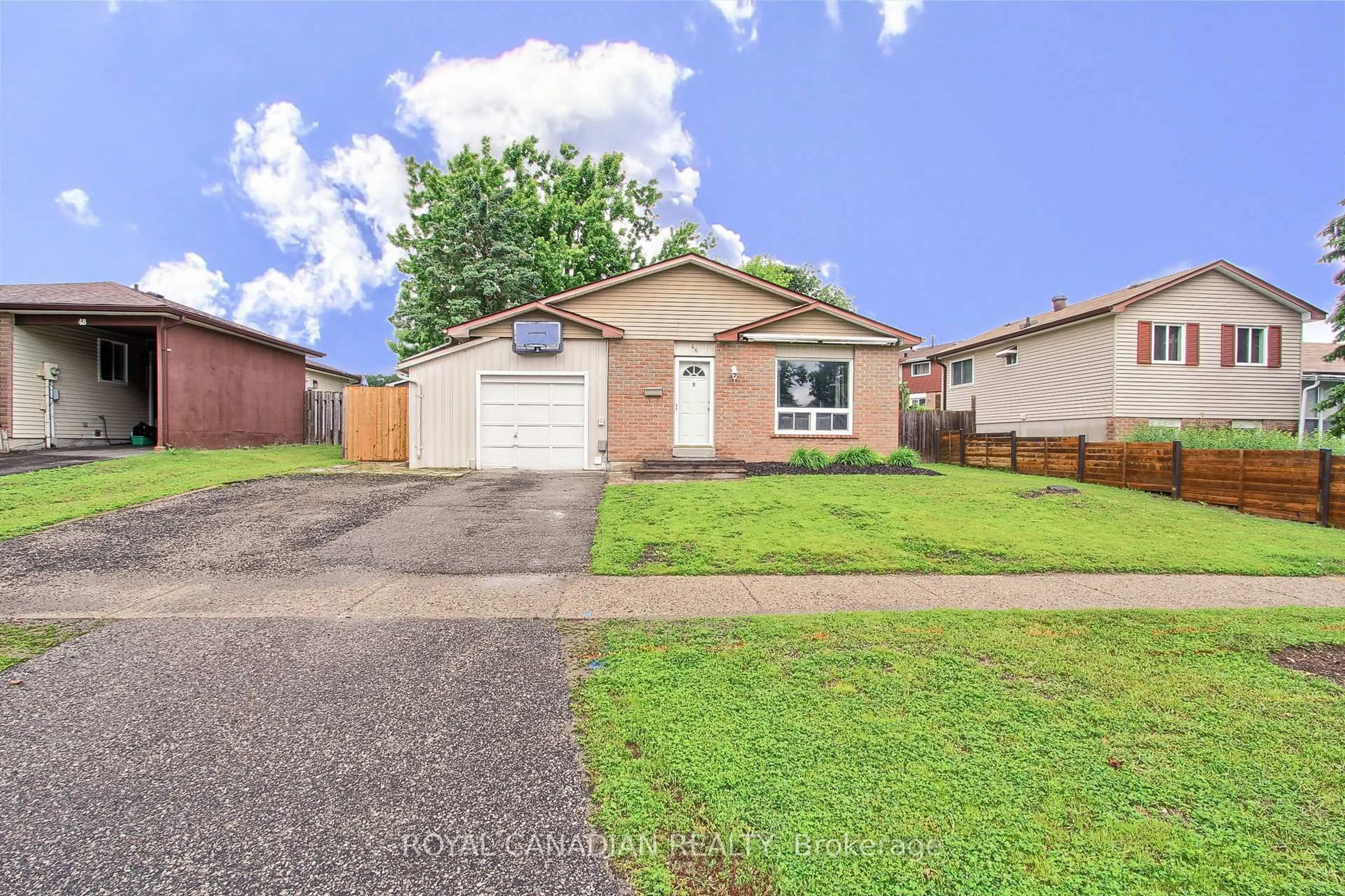 Unknown for 46 Austen Lane, Barrie Ontario L4N 5C7