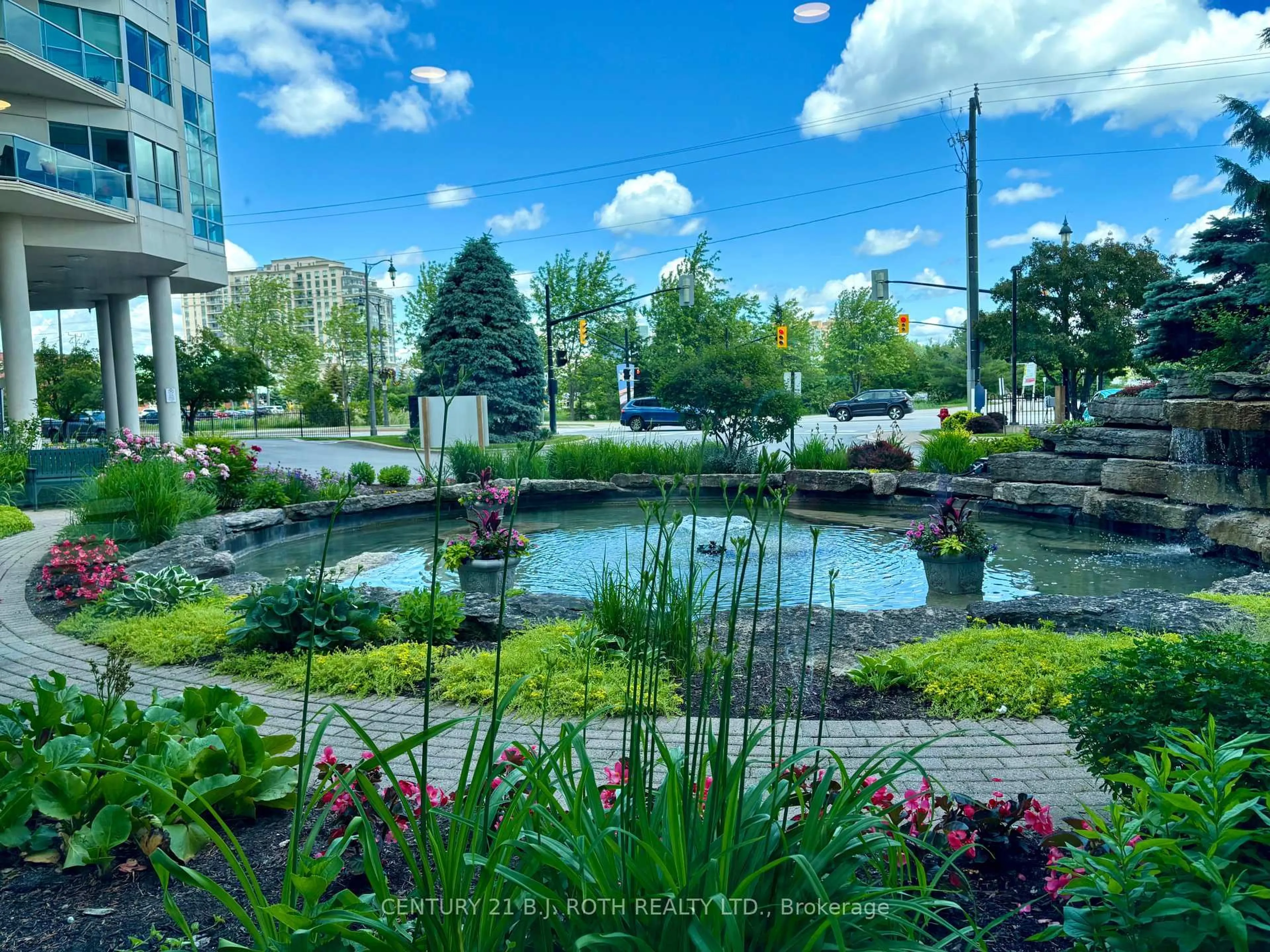 Patio, water/lake/river/ocean view for 2 TORONTO St #411, Barrie Ontario L4N 9R2