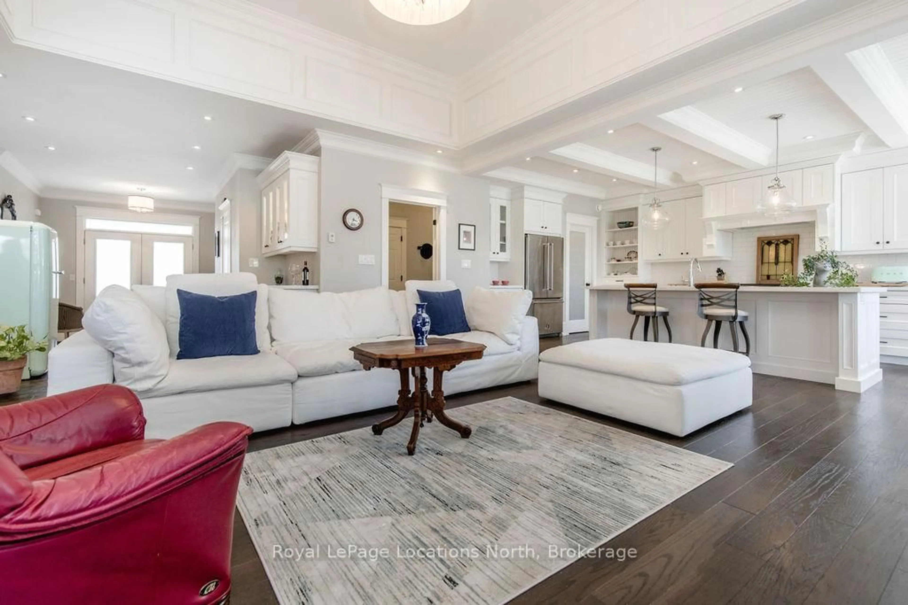 Living room with furniture, unknown for 125 Stephens St, Collingwood Ontario L9Y 0G5