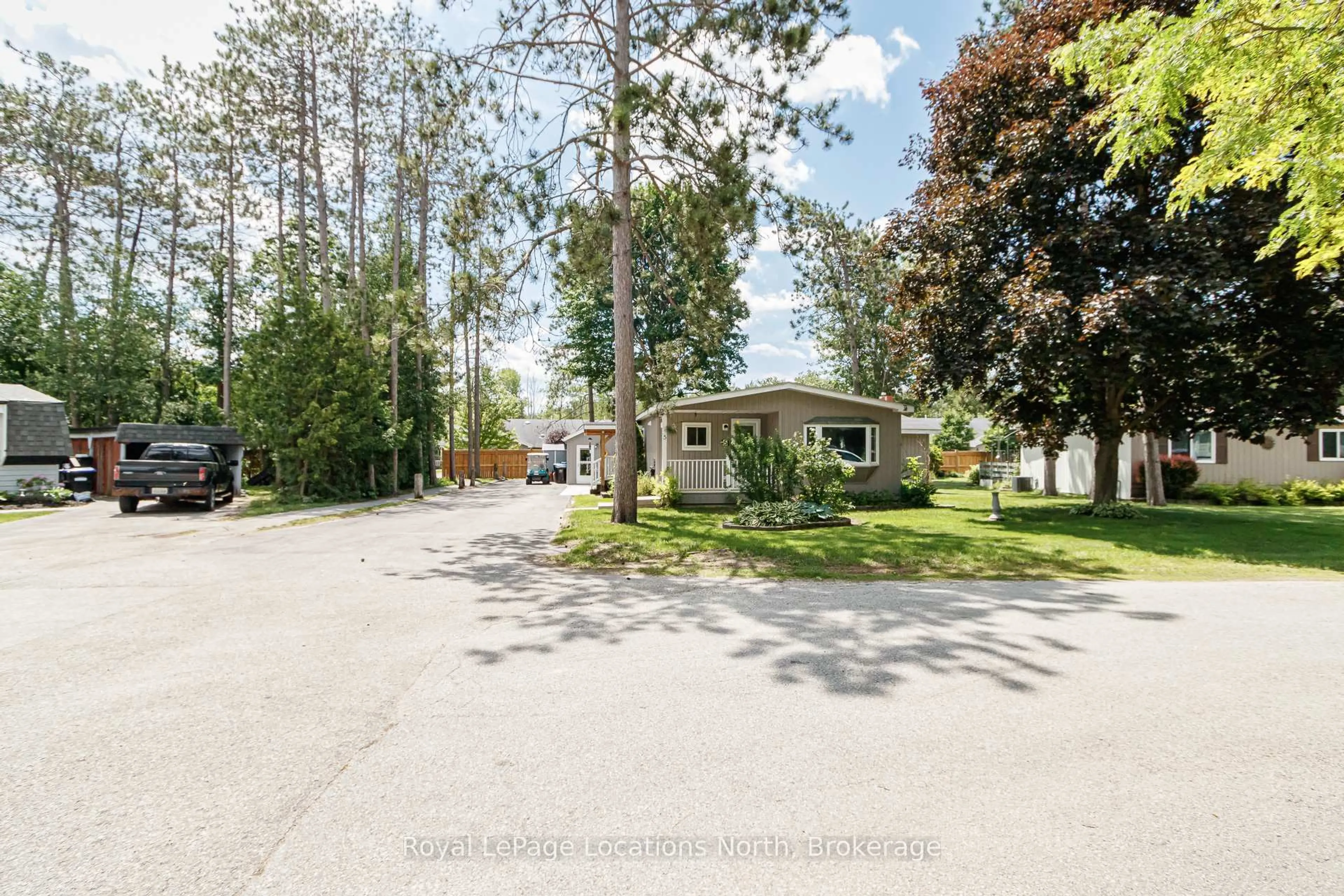 Unknown for 5 Golf Ave, Wasaga Beach Ontario L9Z 1K2