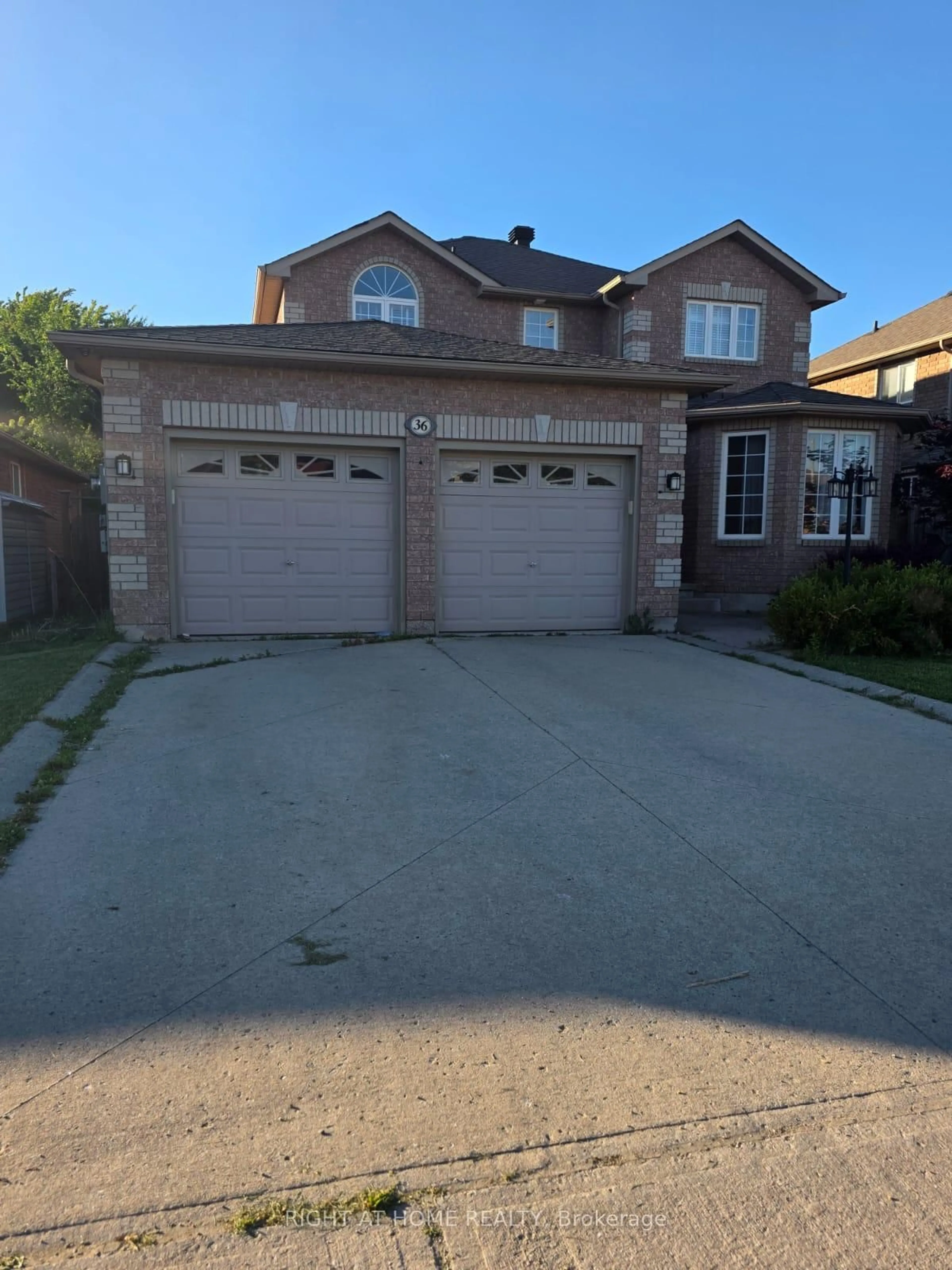 Home with brick exterior material, street for 36 Thicketwood Ave, Barrie Ontario L4N 5Y4