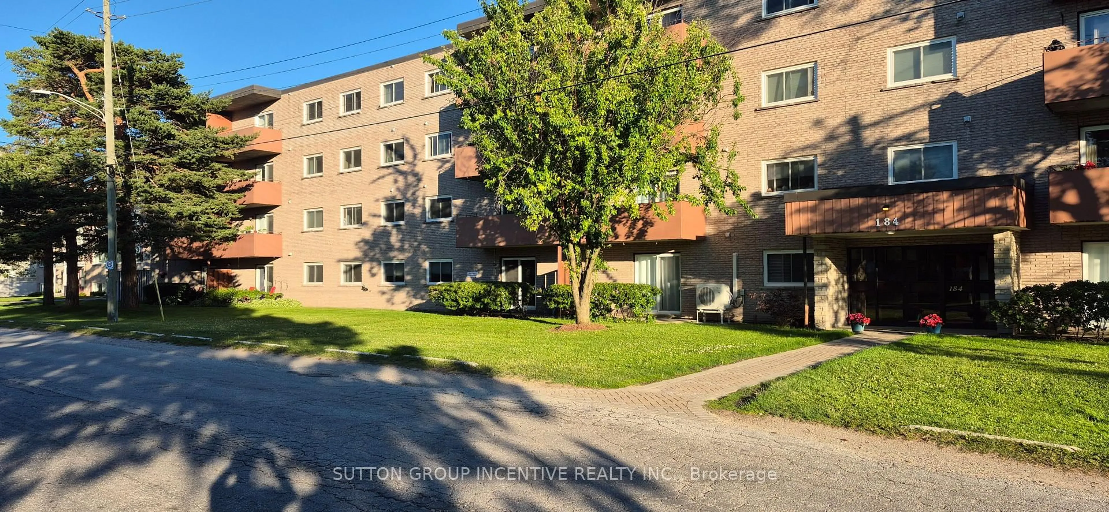 Unknown for 184 Eighth St #206, Collingwood Ontario L9Y 2C8