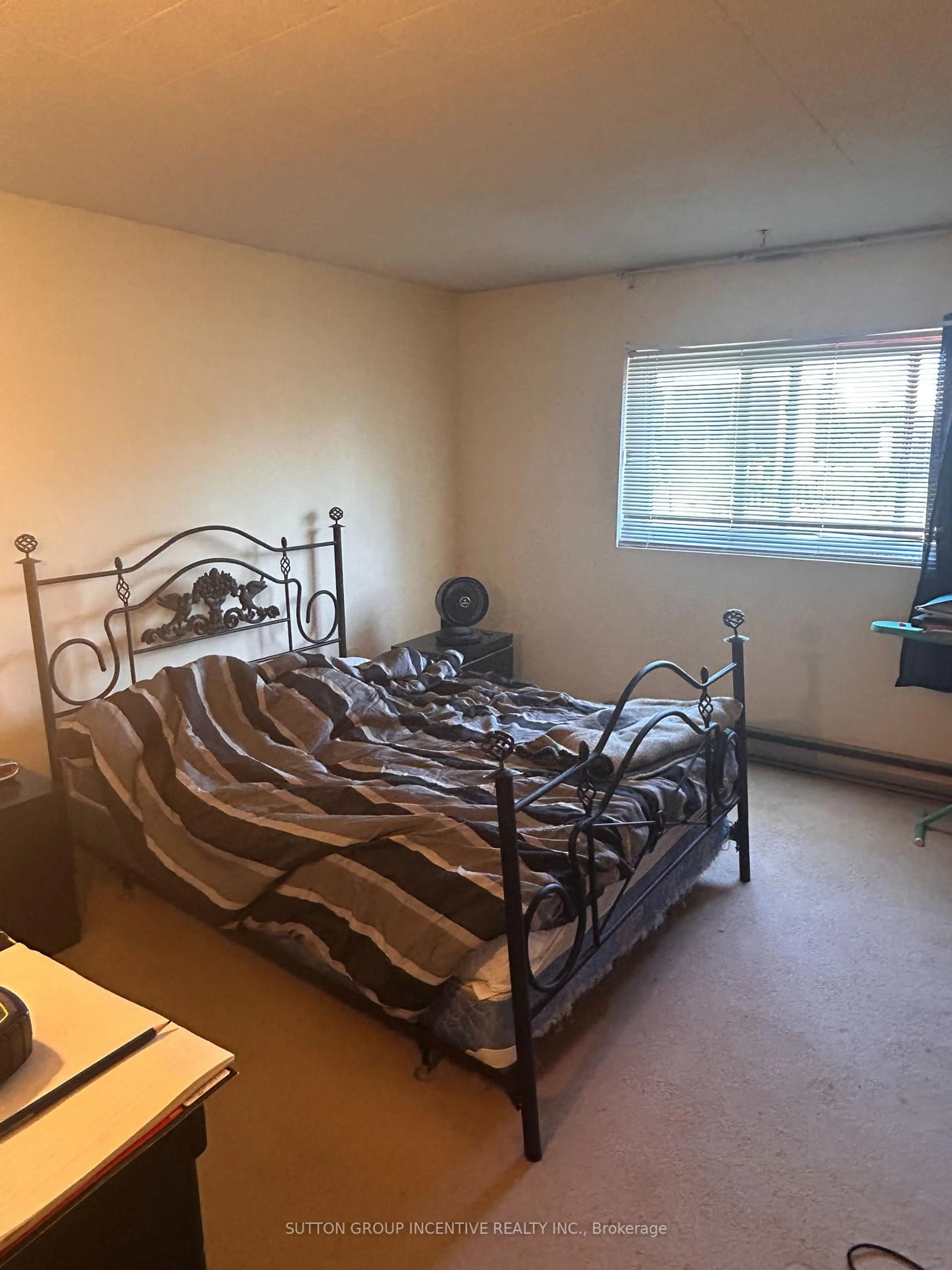 A pic of a room for 184 Eighth St #206, Collingwood Ontario L9Y 2C8