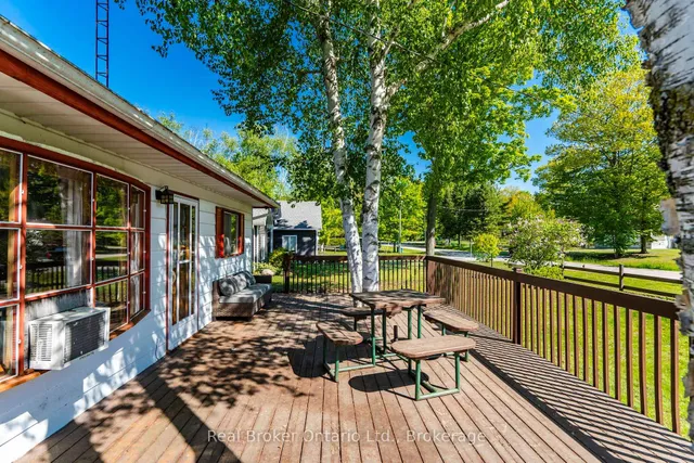 24 Poplar Dr, Tiny 5