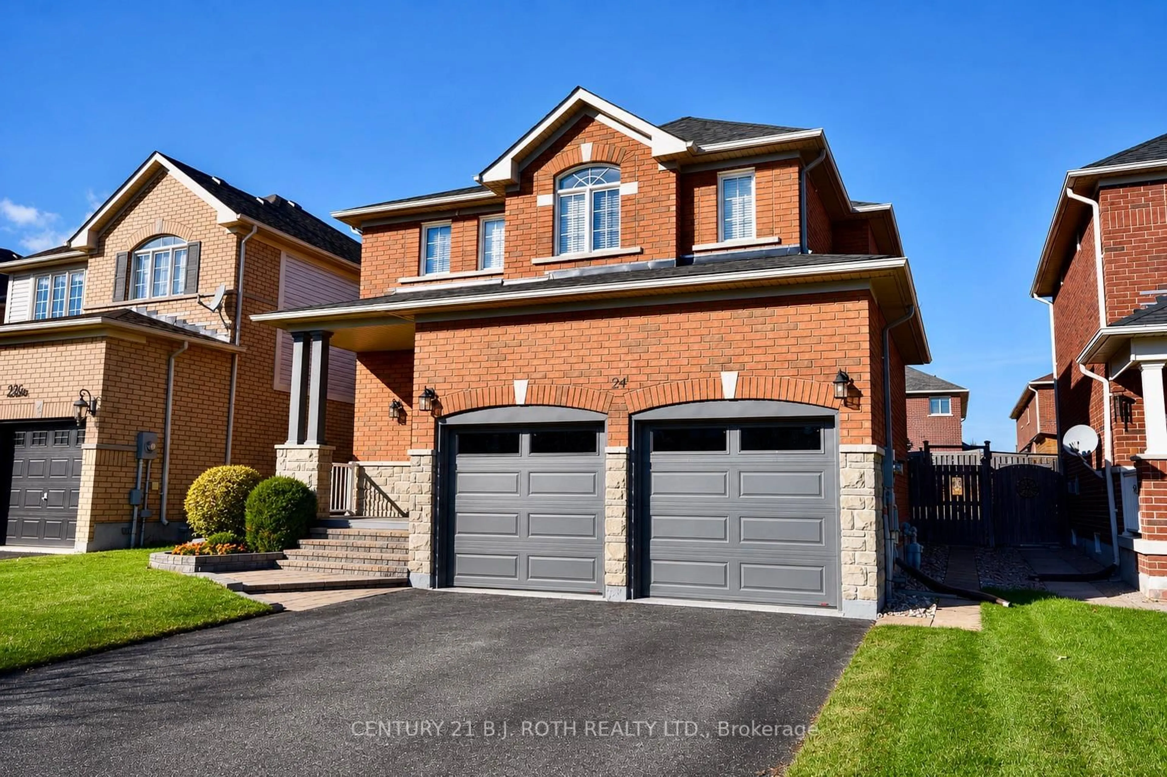 Home with brick exterior material, street for 24 Connaught Lane, Barrie Ontario L4M 0A6