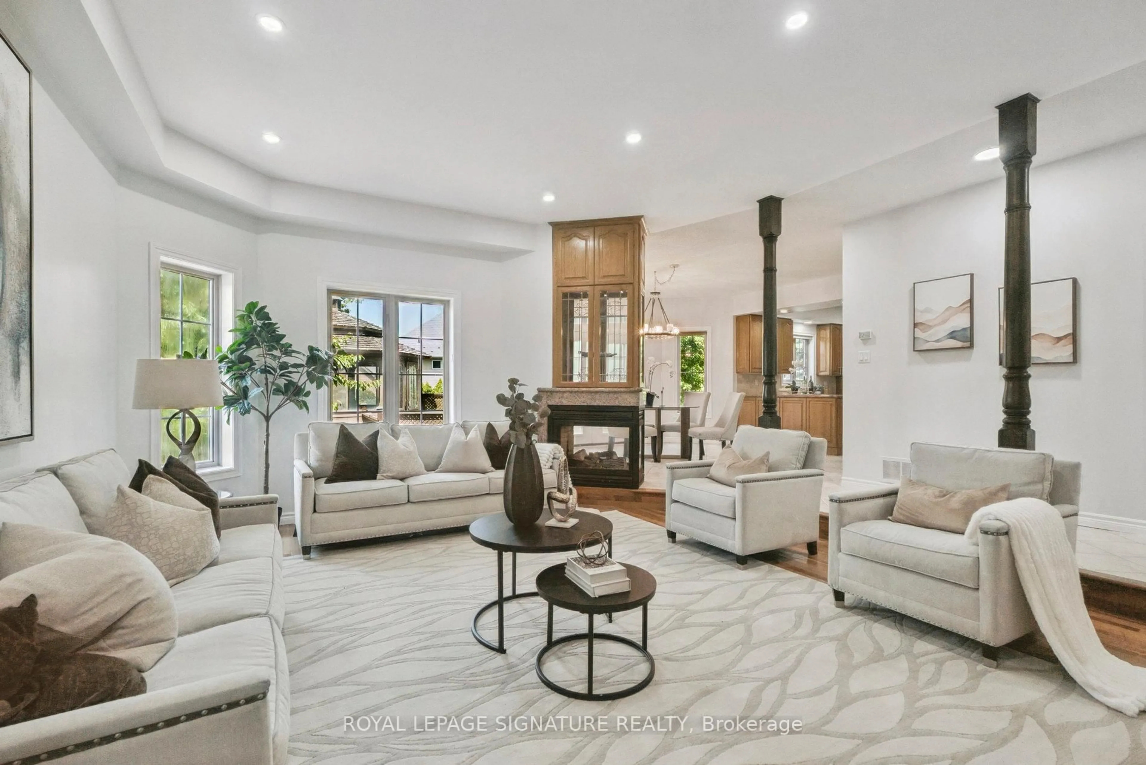 Living room with furniture, unknown for 12 Mccullough Crt, Barrie Ontario L4N 8M3