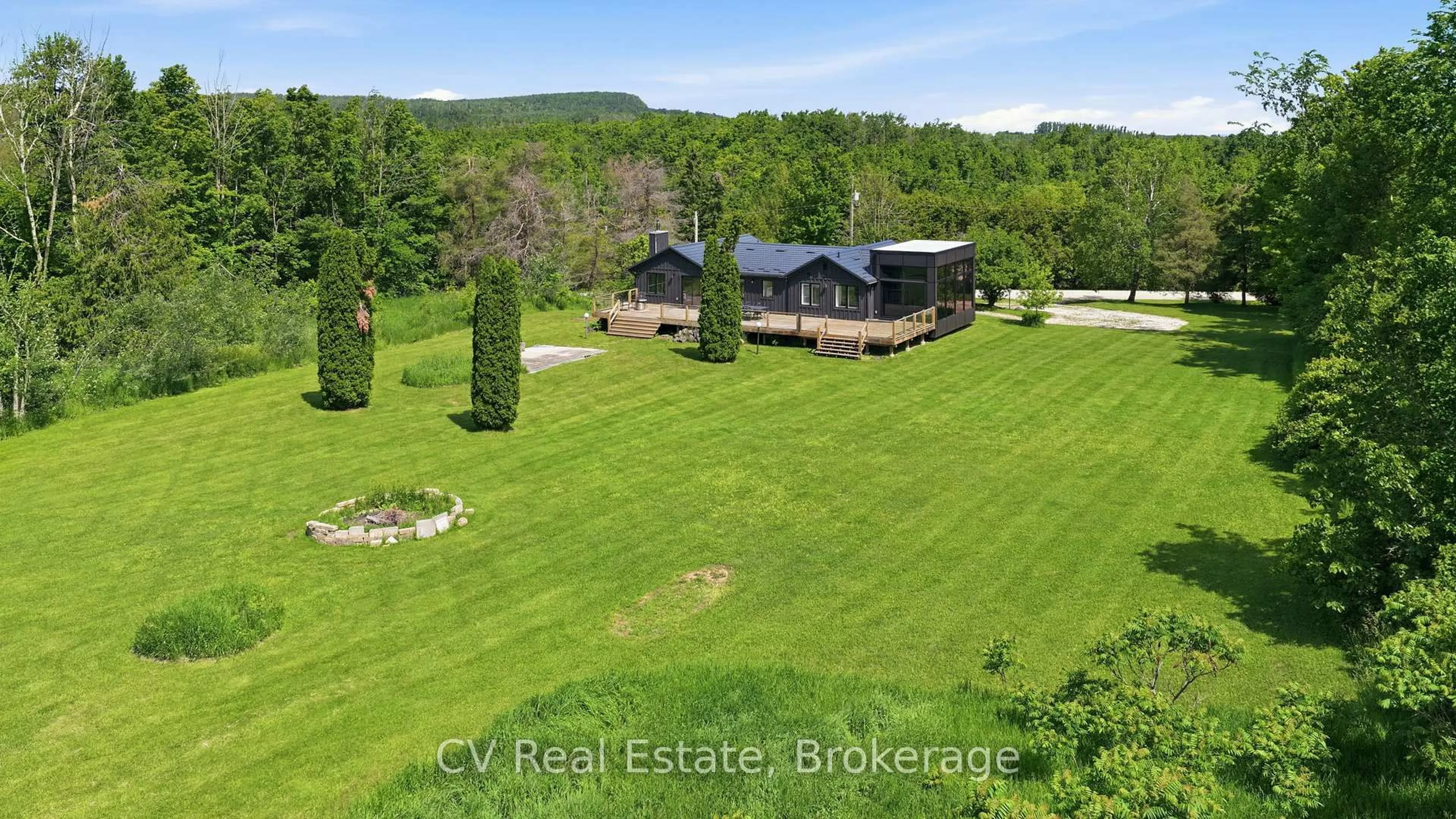 A pic from outside/outdoor area/front of a property/back of a property/a pic from drone, water/lake/river/ocean view for 8327 21/22 NOTTAWASAGA Sdrd, Clearview Ontario L0M 1H0