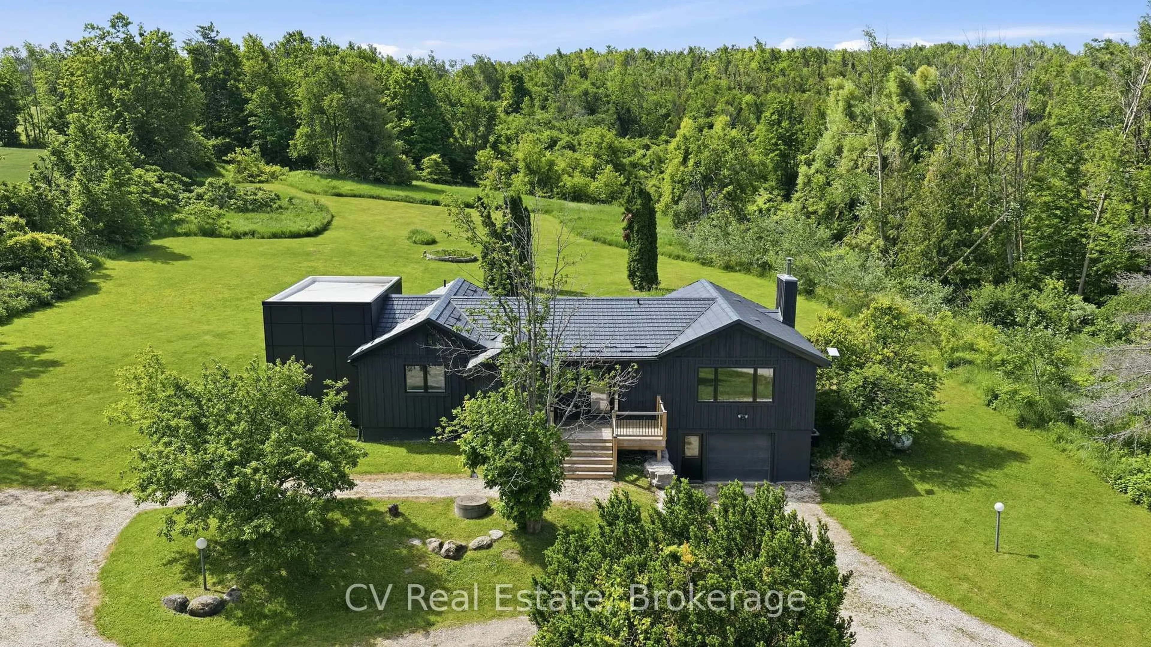 A pic from outside/outdoor area/front of a property/back of a property/a pic from drone, water/lake/river/ocean view for 8327 21/22 NOTTAWASAGA Sdrd, Clearview Ontario L0M 1H0