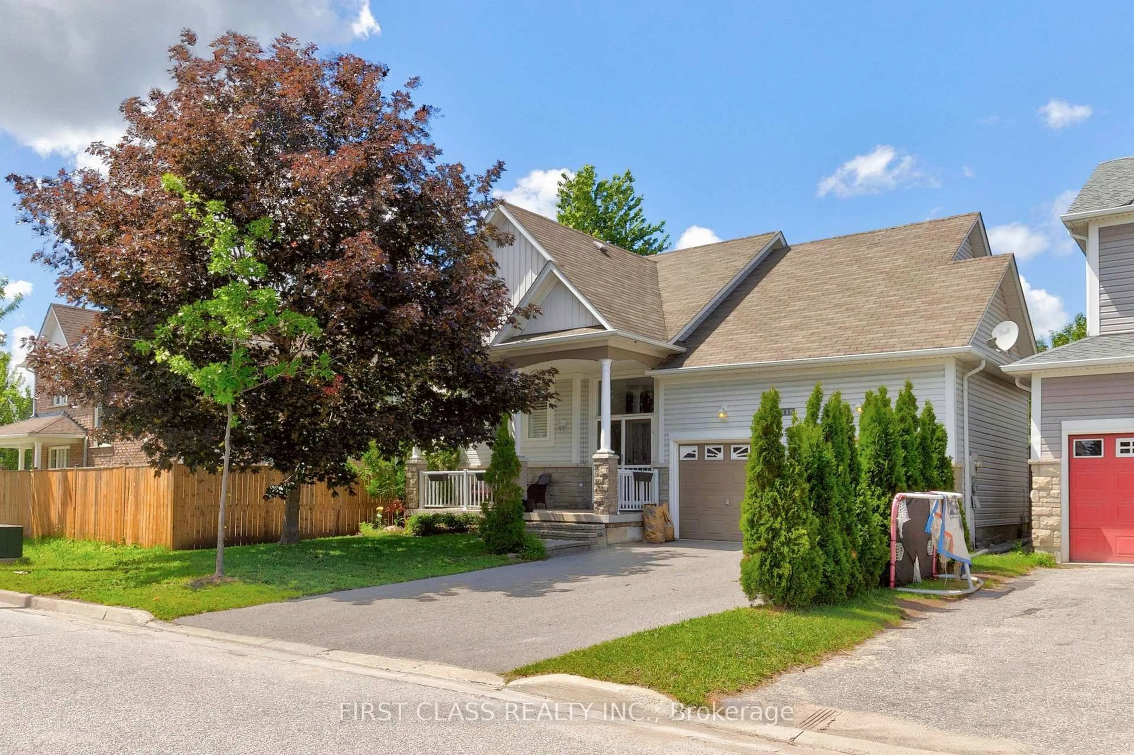 Home with vinyl exterior material, street for 115 Succession Cres, Barrie Ontario L4M 7G7