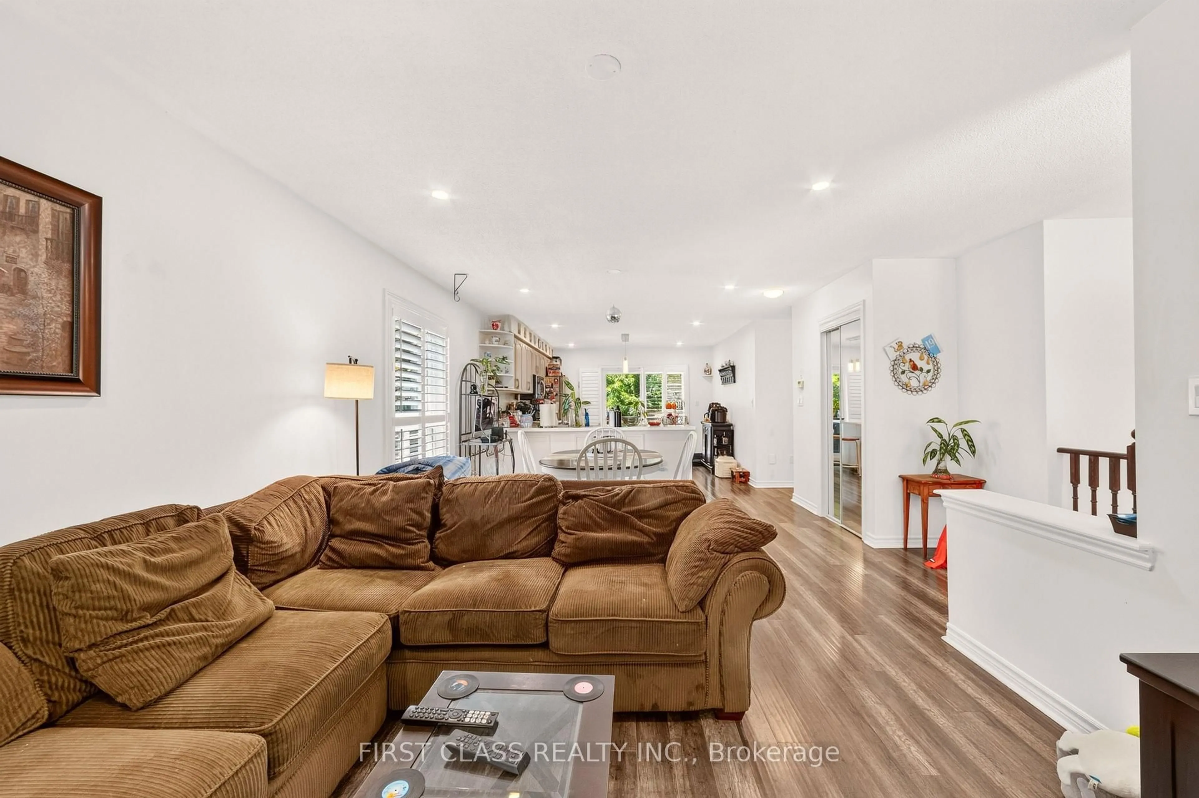 Living room with furniture, unknown for 115 Succession Cres, Barrie Ontario L4M 7G7
