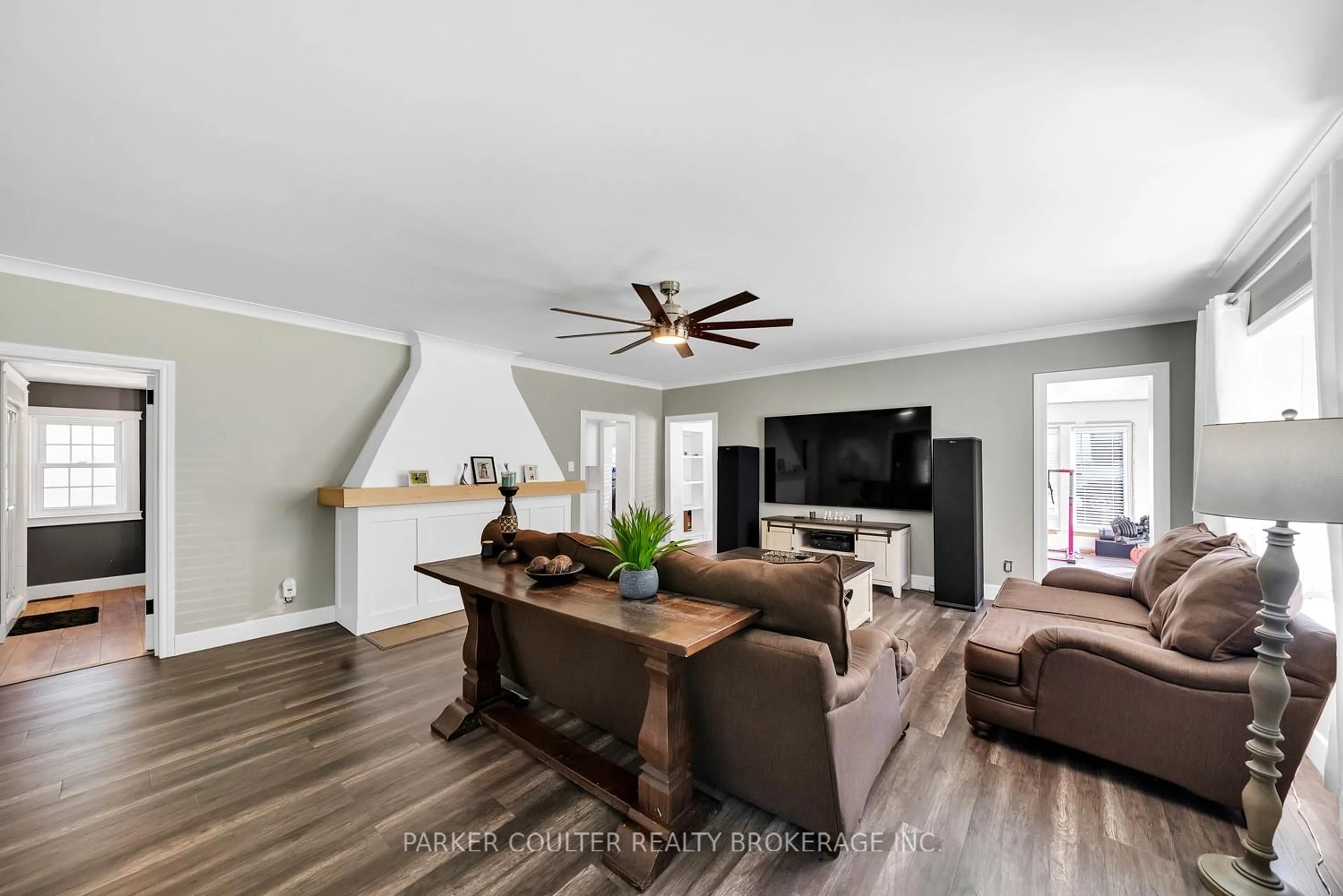 Living room with furniture, wood/laminate floor for 251 Mountain Ave, Tay Ontario L0K 2C0