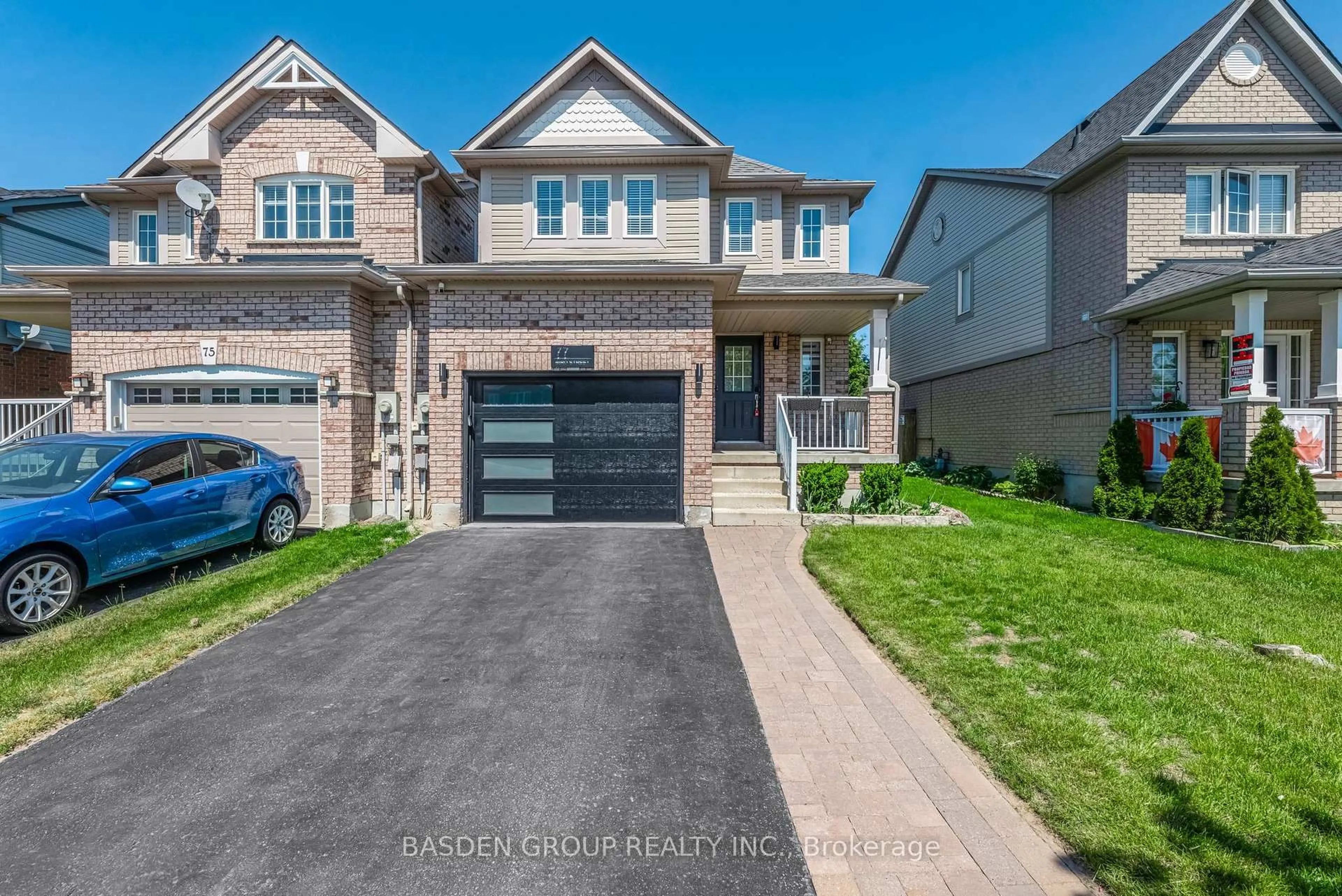 Home with brick exterior material, street for 77 Bird St, Barrie Ontario L4N 0X3