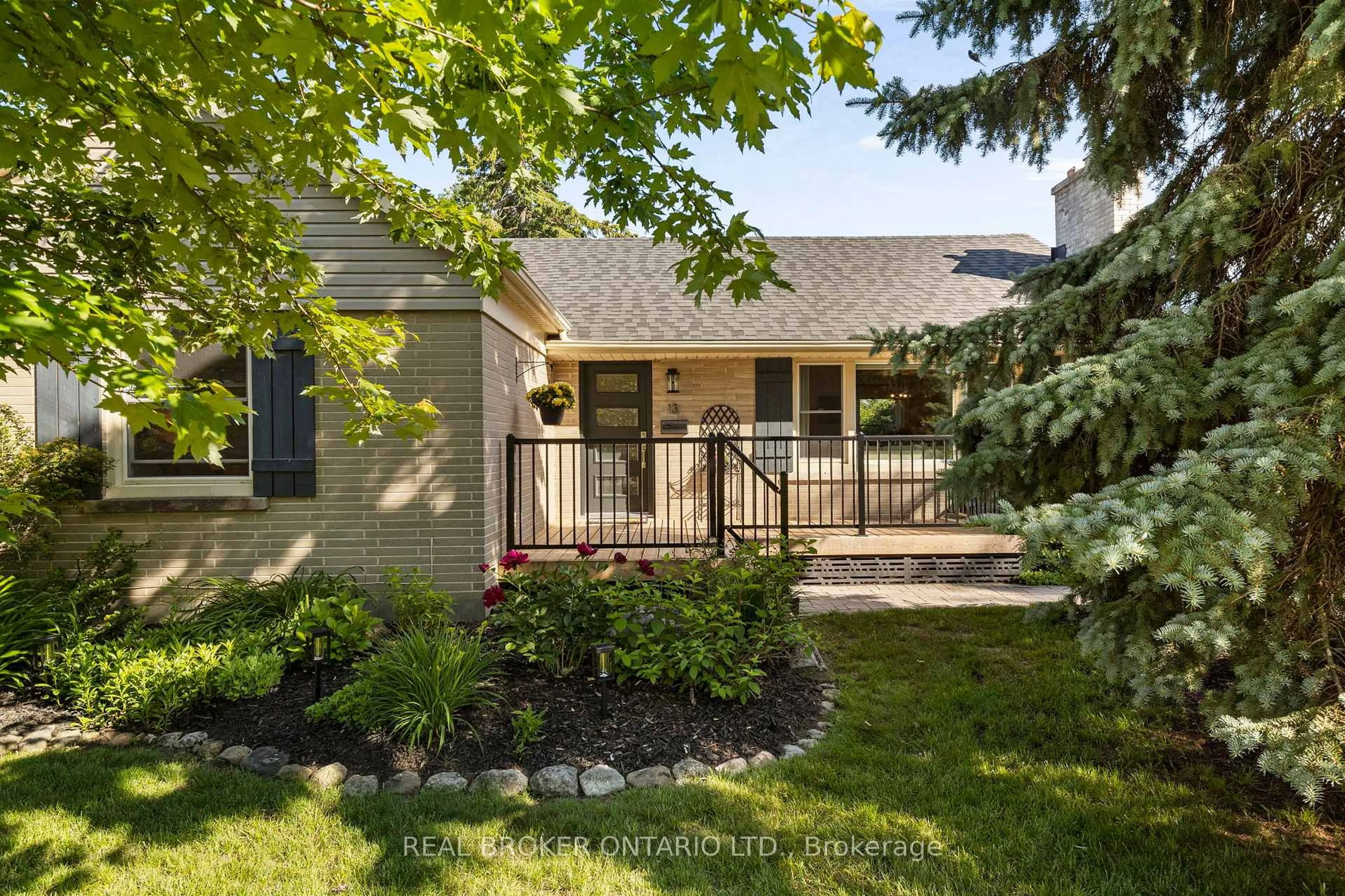 Unknown for 13 Borland St, Orillia Ontario L3V 3R3