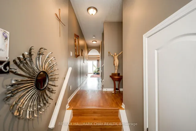 488 Yonge St #9, Barrie 3