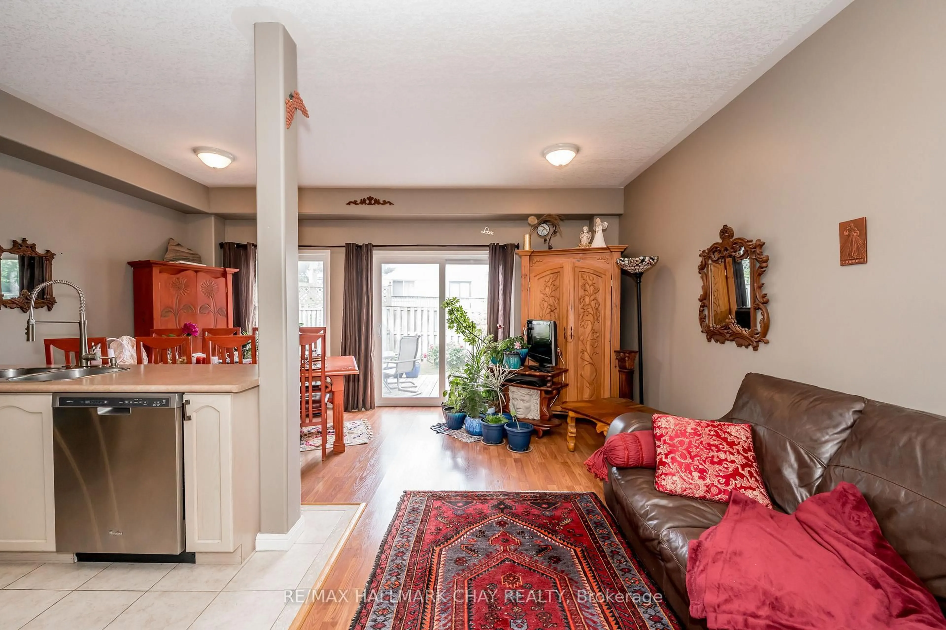 Unknown for 488 Yonge St #9, Barrie Ontario L4N 4E2