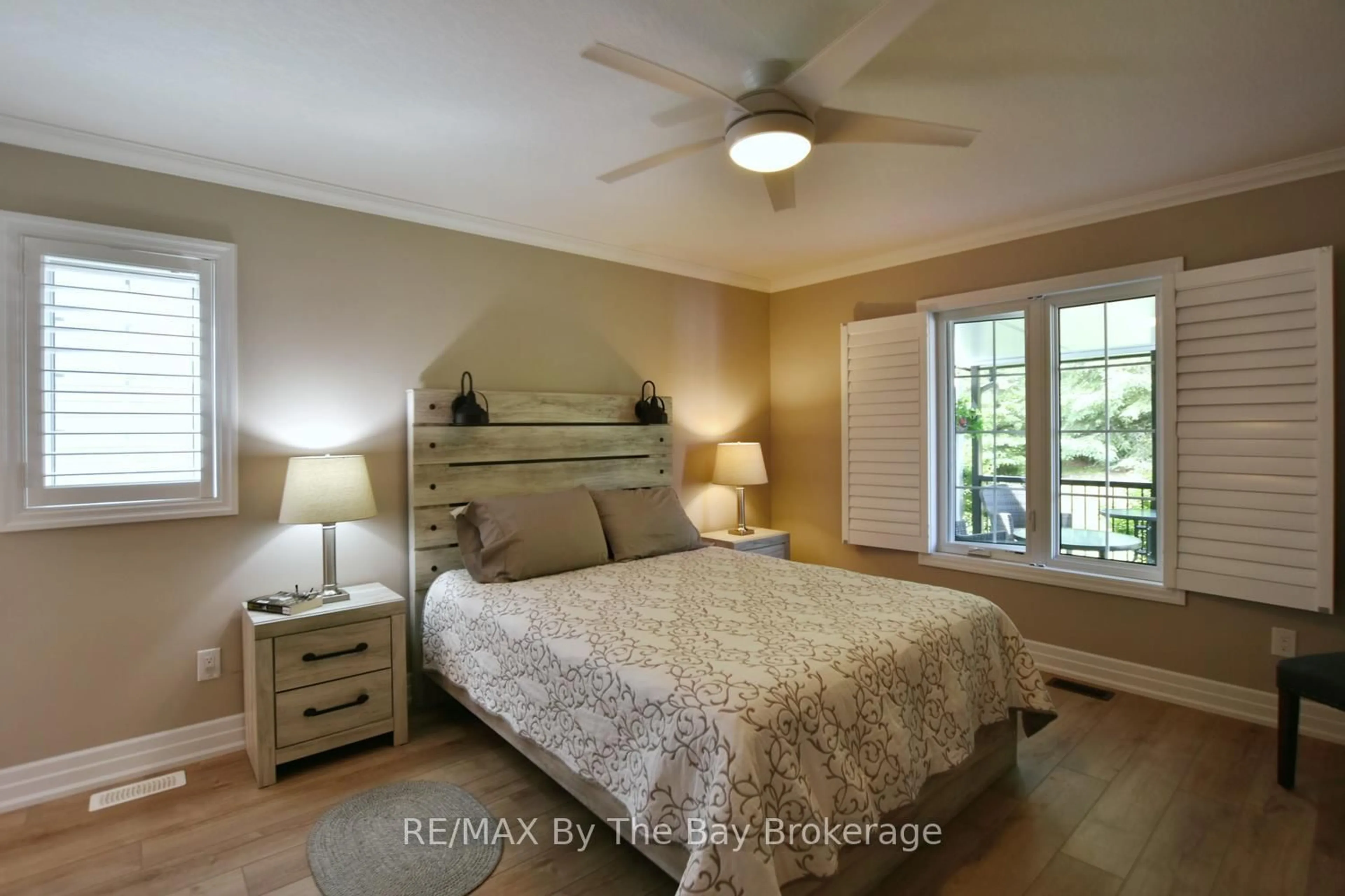 Bedroom with bed, unknown for 12 New York Ave, Wasaga Beach Ontario L9Z 3A8