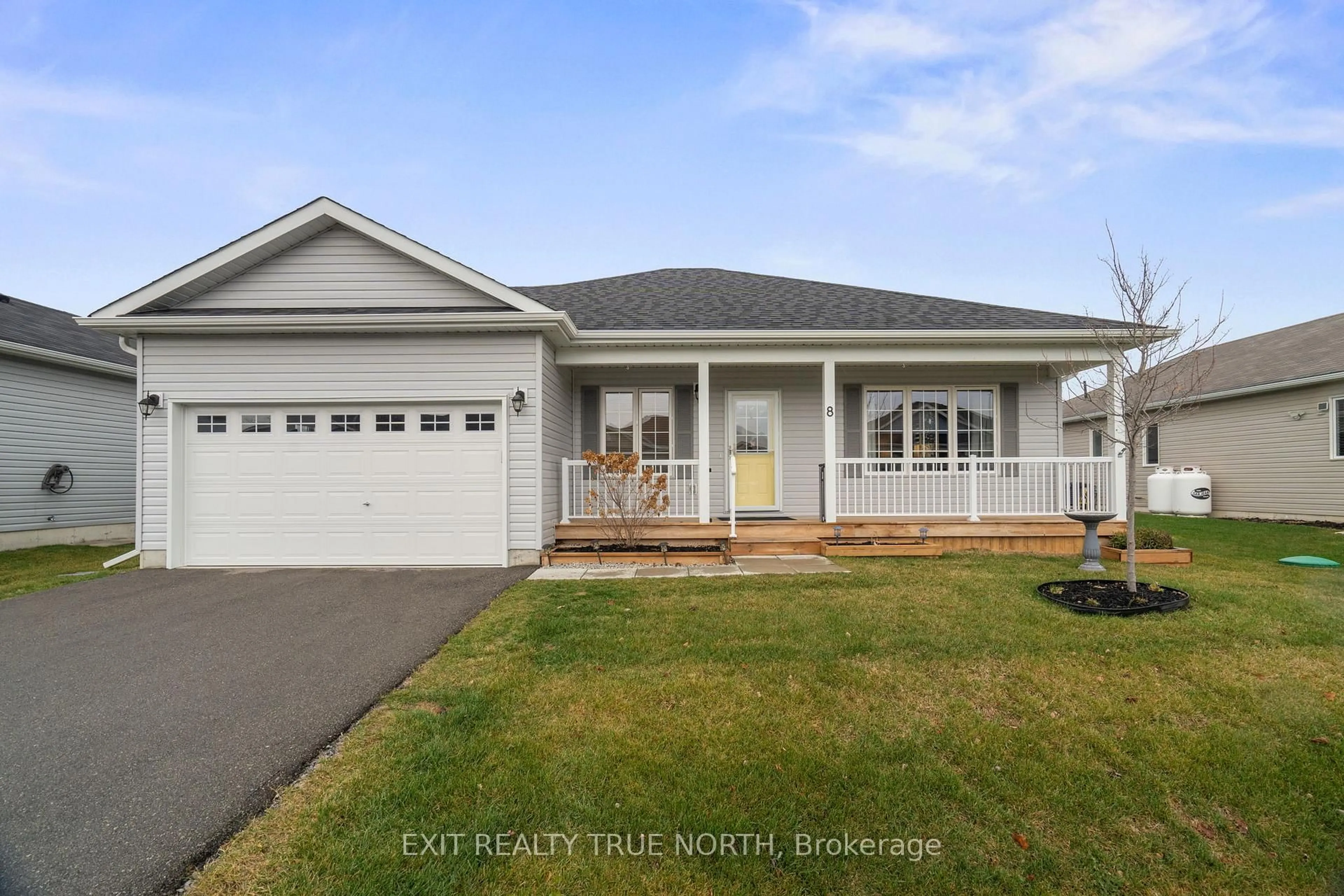 Home with vinyl exterior material, street for 8 Sinclair Cres, Ramara Ontario L3V 8J9