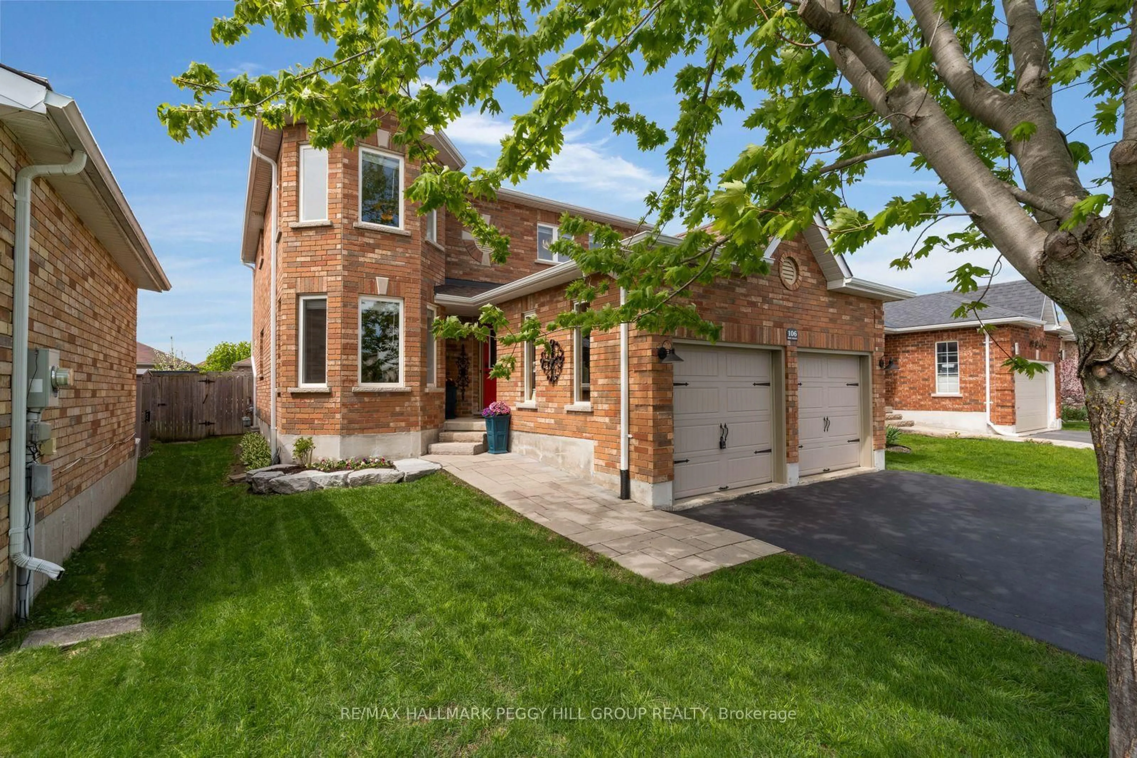 Home with brick exterior material, street for 106 Bird St, Barrie Ontario L4N 0W6