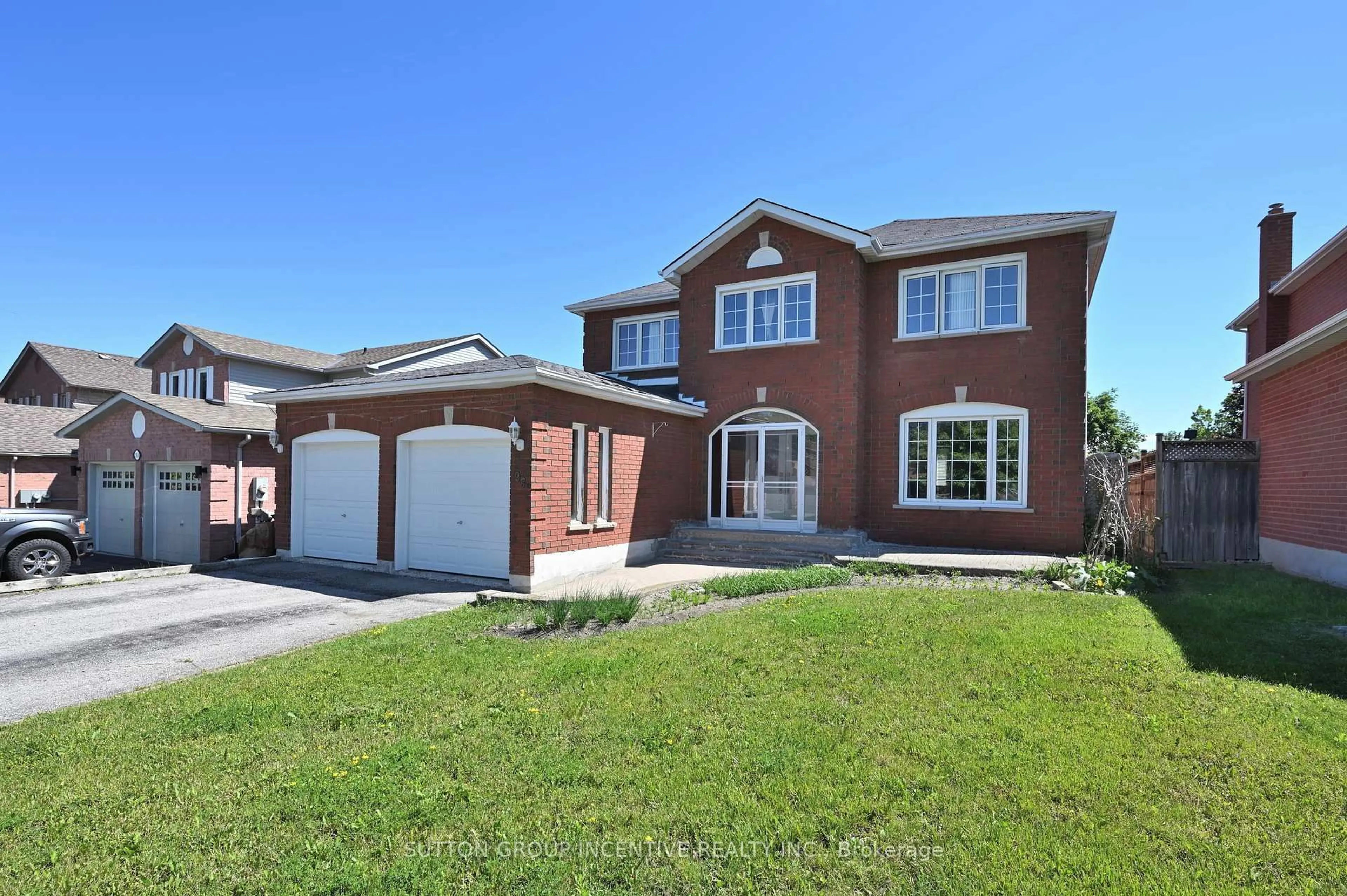 Home with brick exterior material, street for 98 CARDINAL St, Barrie Ontario L4M 6E3
