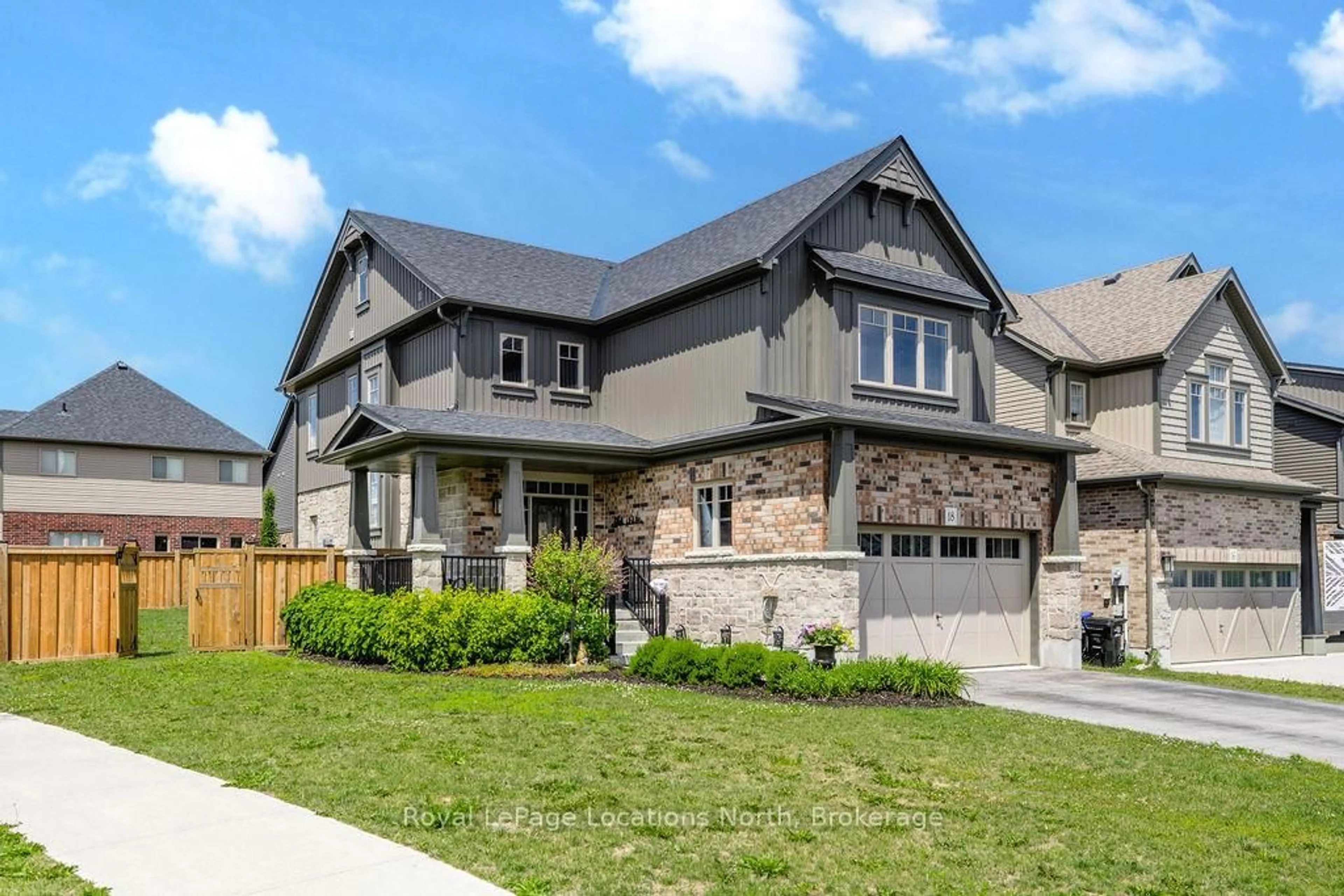 Home with brick exterior material, street for 18 Bassett St, Collingwood Ontario L9Y 3B7