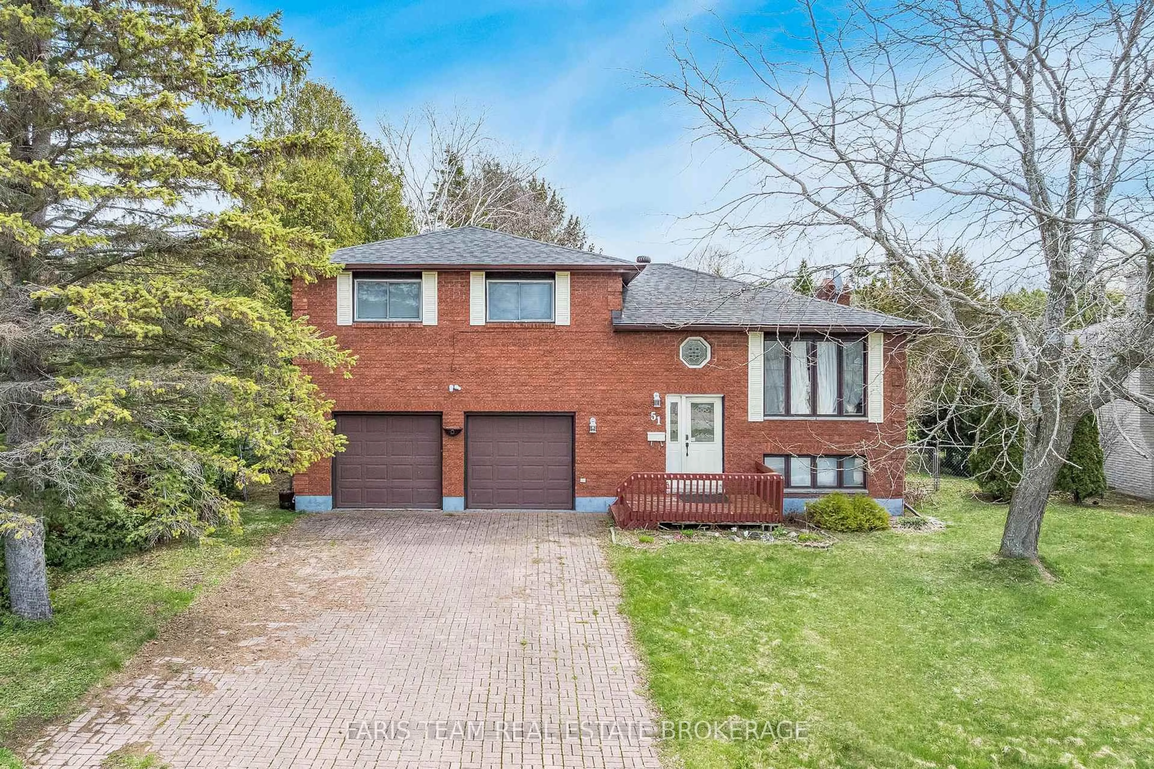 Home with brick exterior material, street for 51 Beck Blvd, Penetanguishene Ontario L9M 1E2