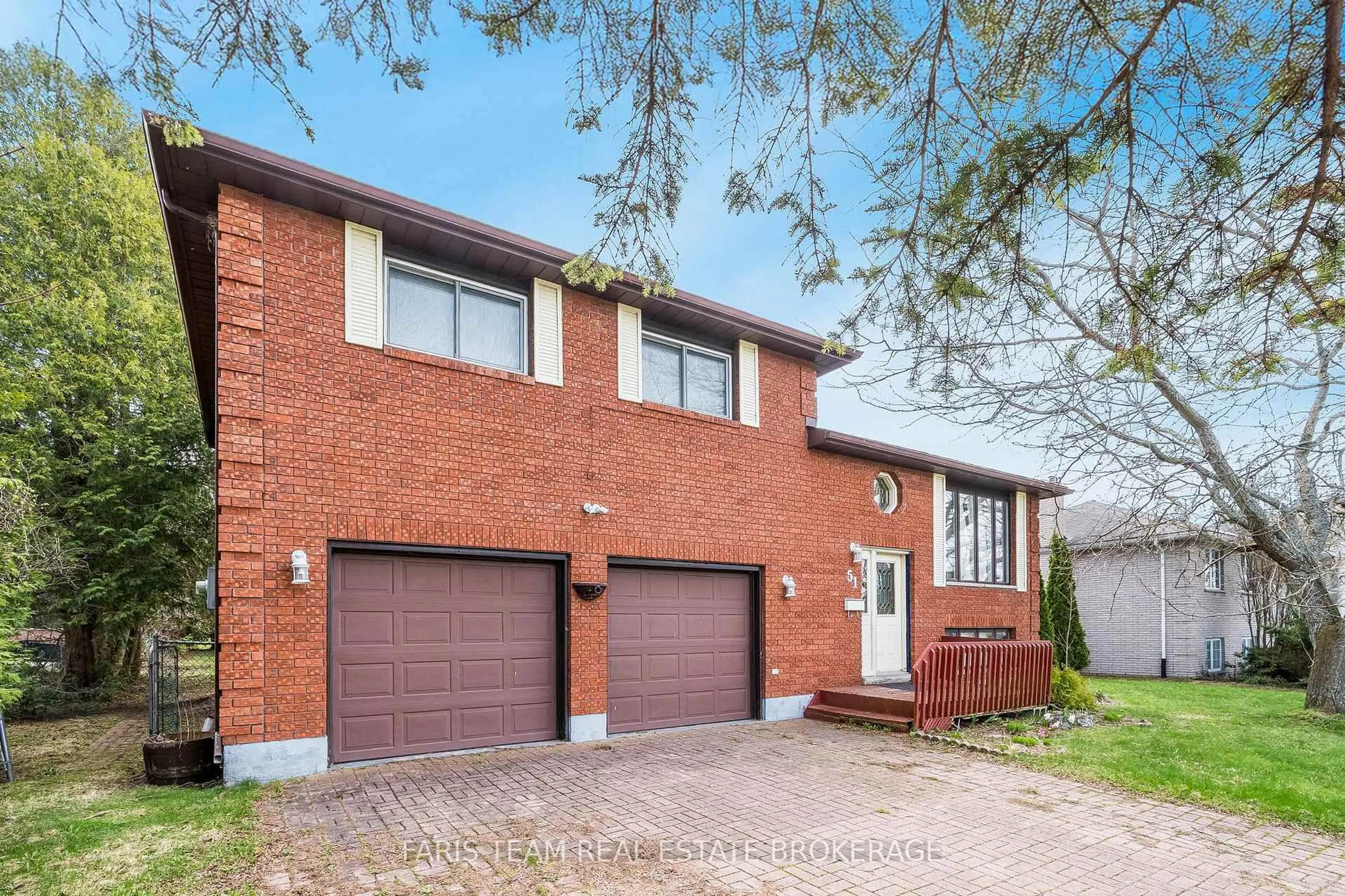 Home with brick exterior material, street for 51 Beck Blvd, Penetanguishene Ontario L9M 1E2
