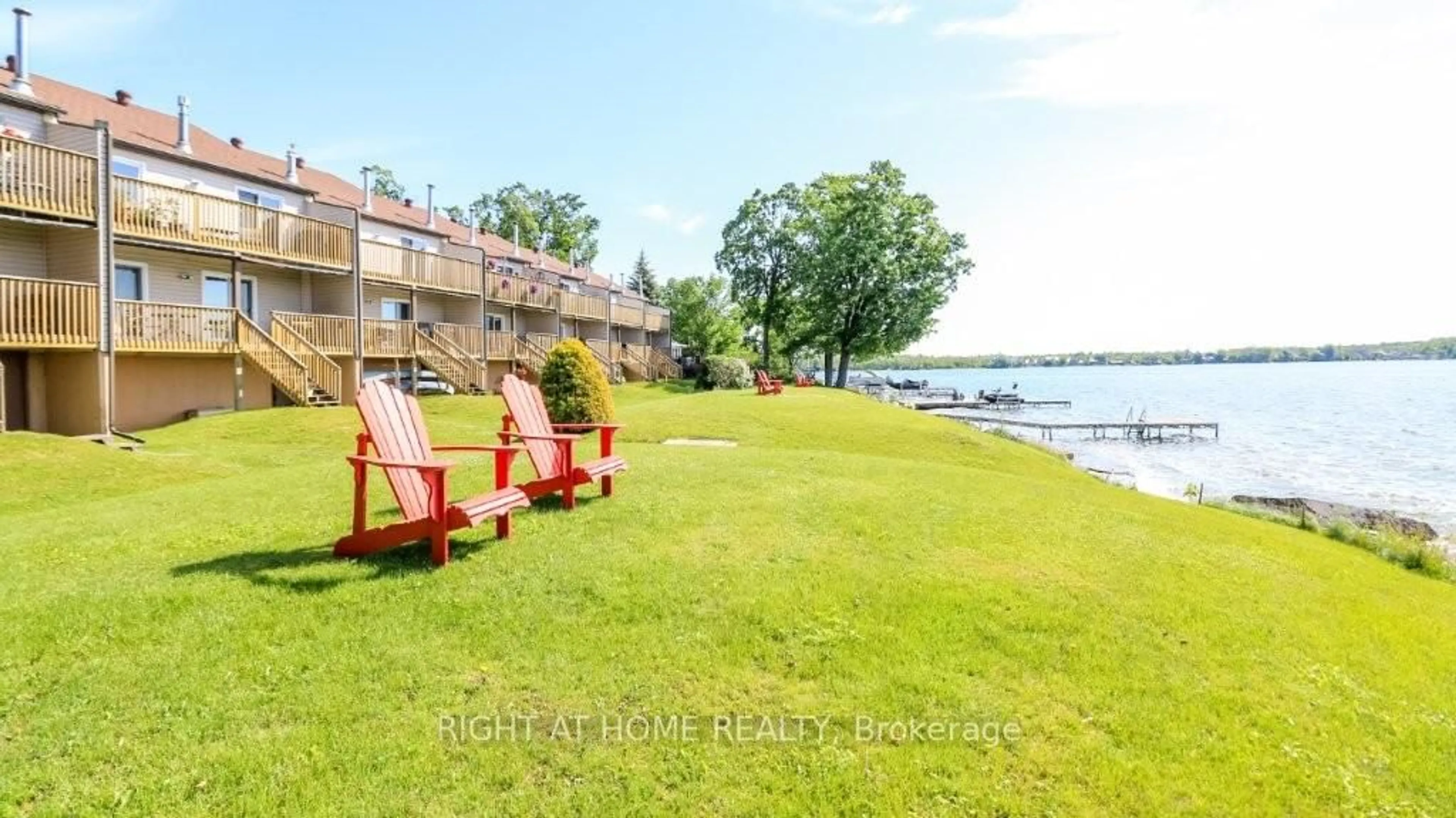 Patio, water/lake/river/ocean view for 43 OLIVE Cres #201, Orillia Ontario L3V 7M8
