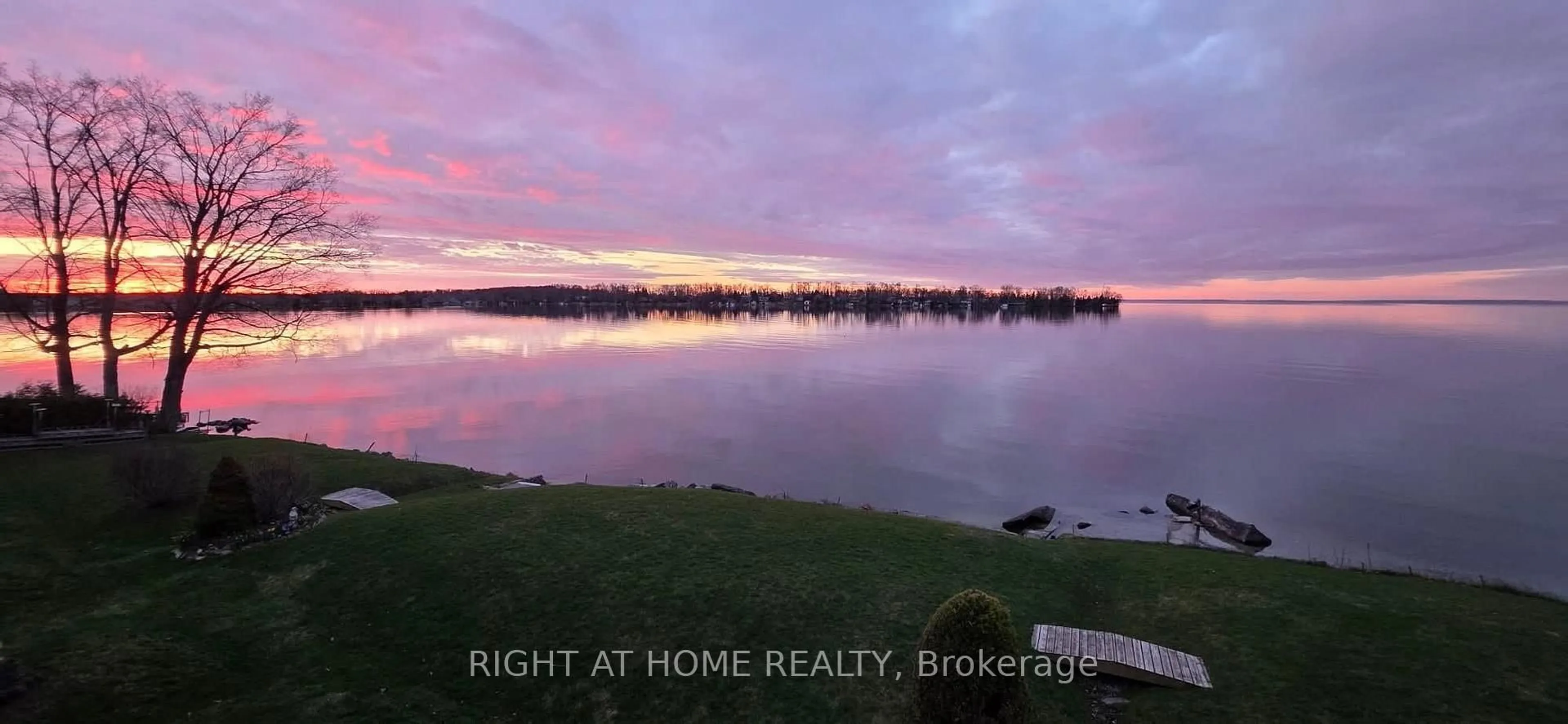 Blurry image for 43 OLIVE Cres #201, Orillia Ontario L3V 7M8