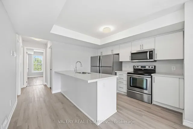 250 Penetanguishene Rd #7, Barrie 2