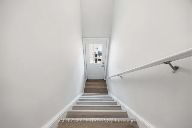 250 Penetanguishene Rd #7, Barrie 5